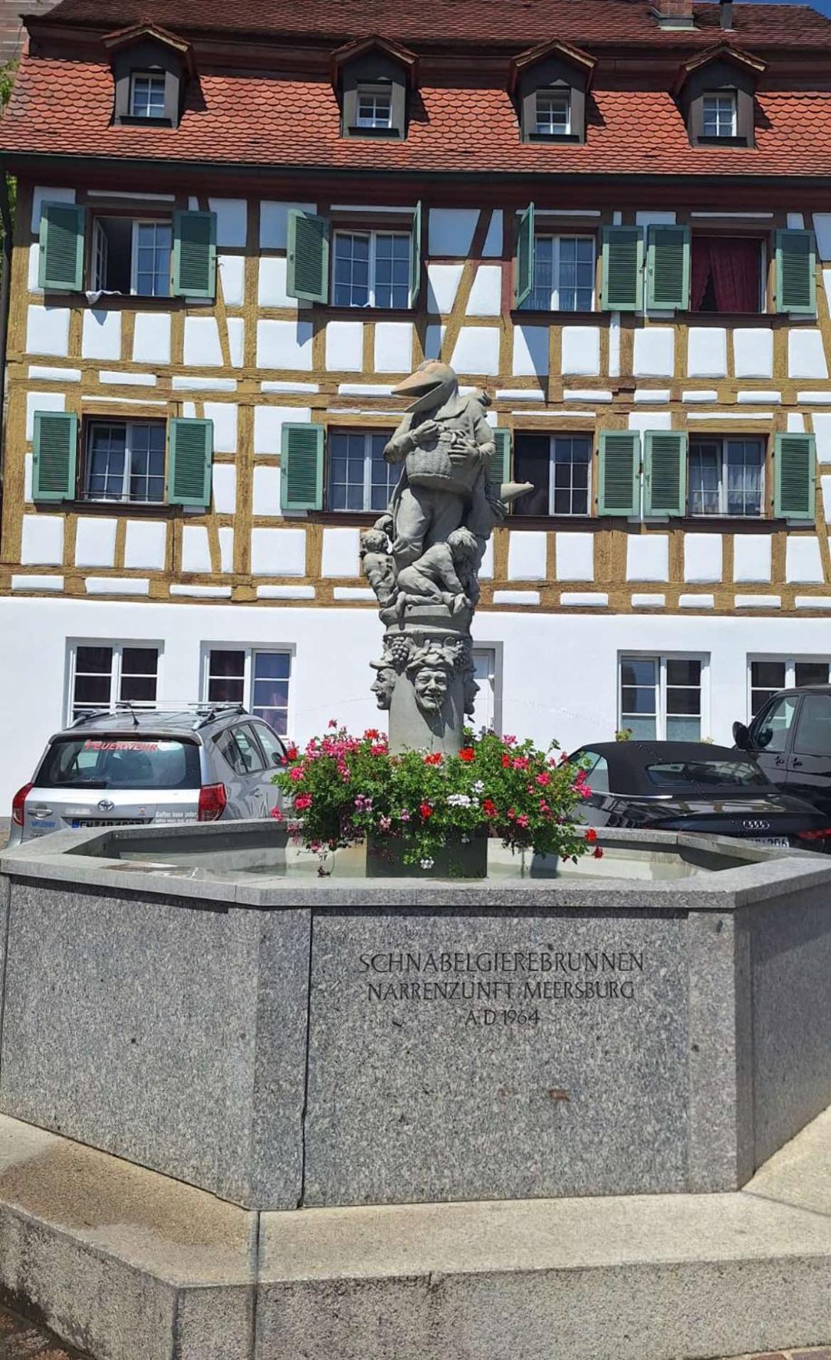 Burgblick-Romantik für 2 mit Seesicht