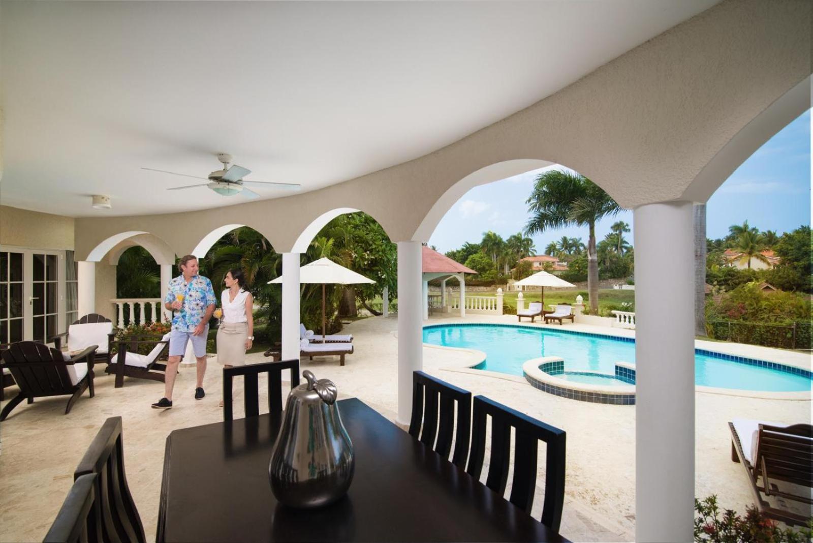 King Alexandre's Crown Villas