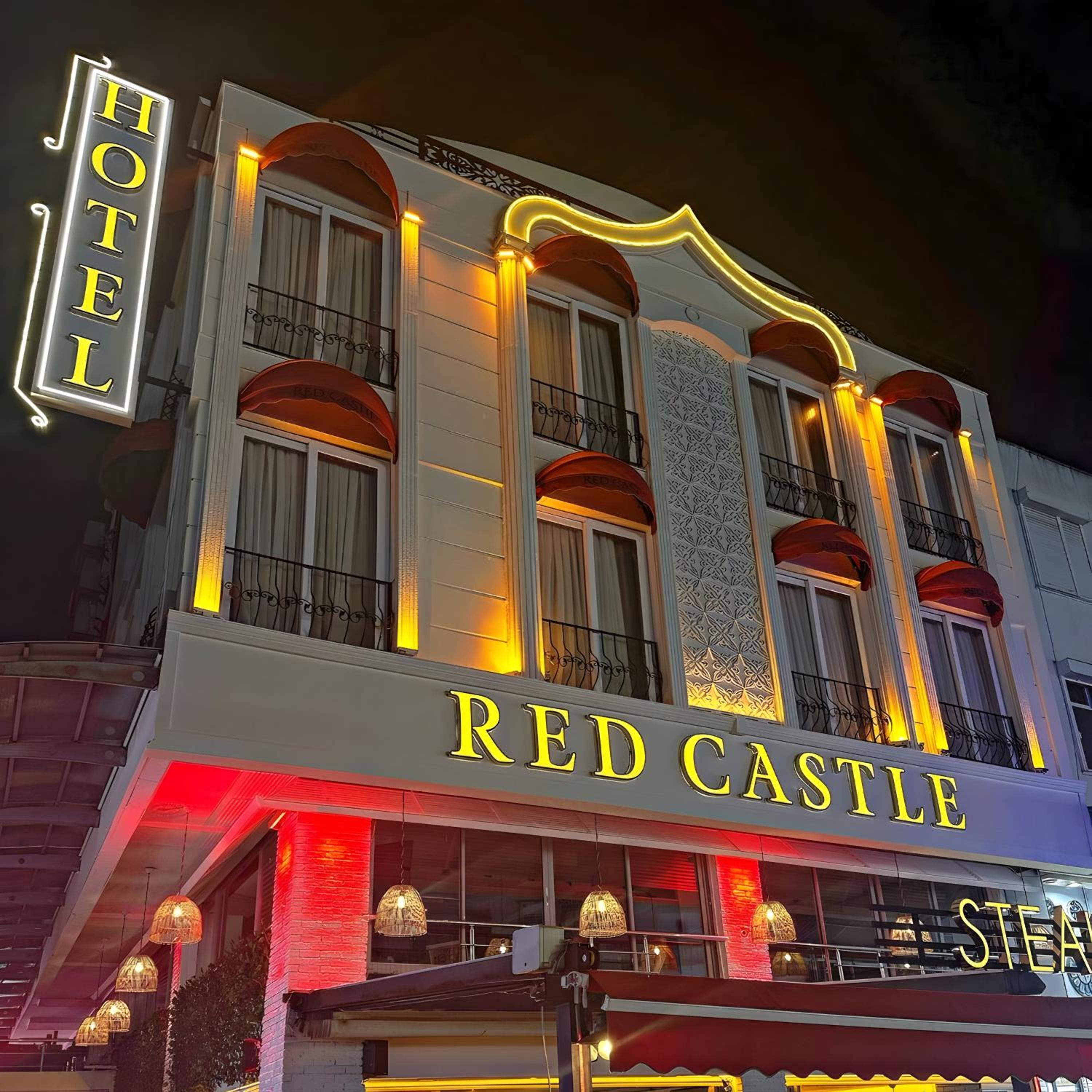 Hotel Red Castle Hotel & Pub - Image 1