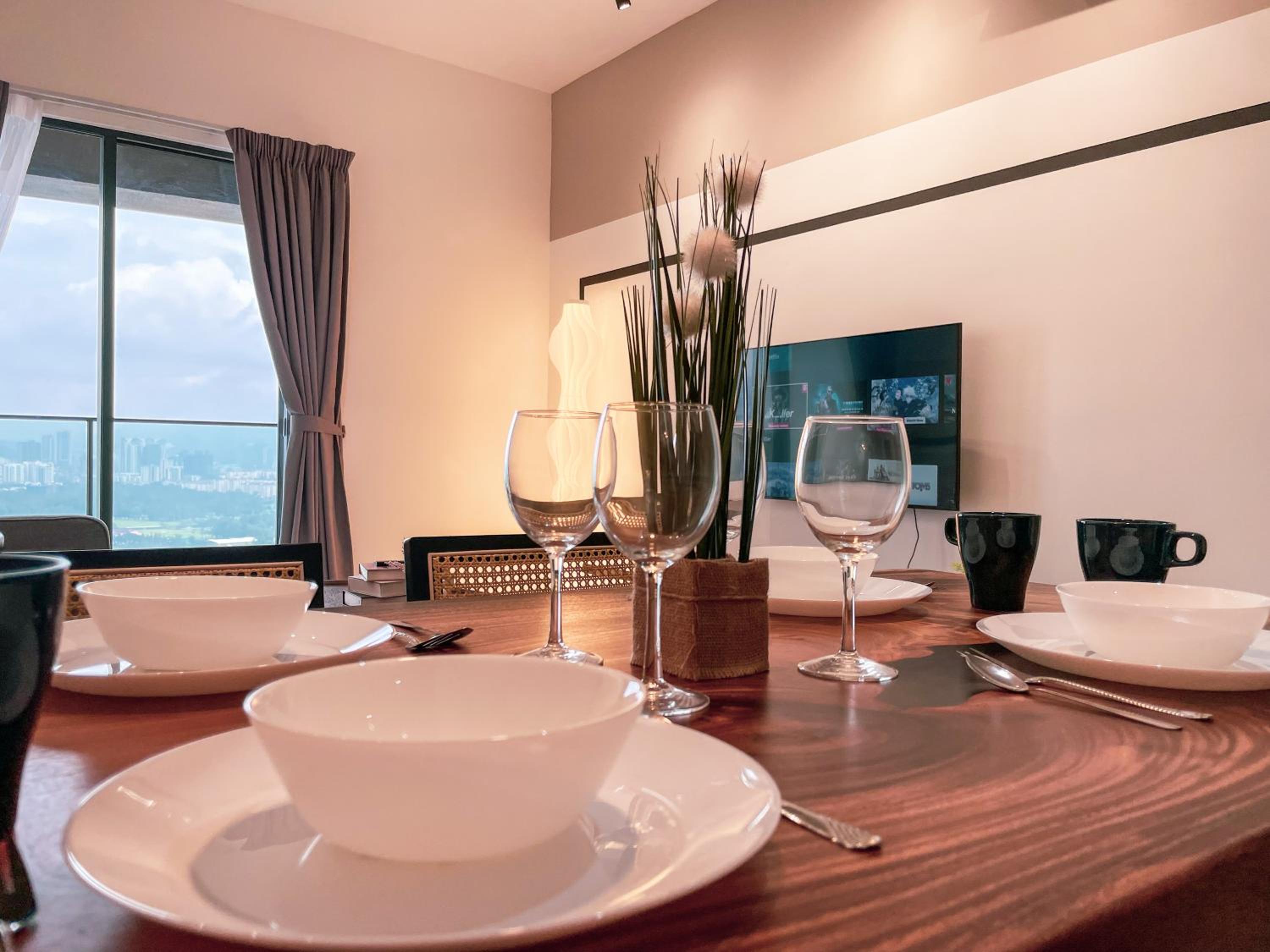 Continew Residence Cozy Suite by GUESTONIC