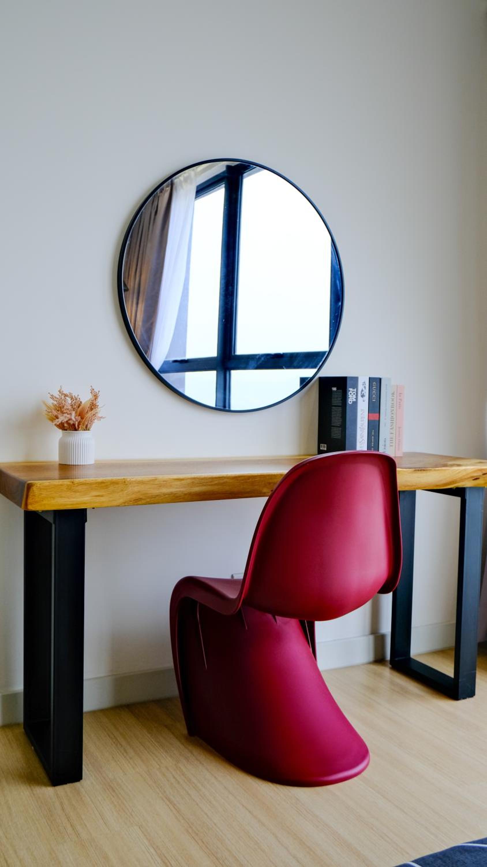 Continew Residence Cozy Suite by GUESTONIC