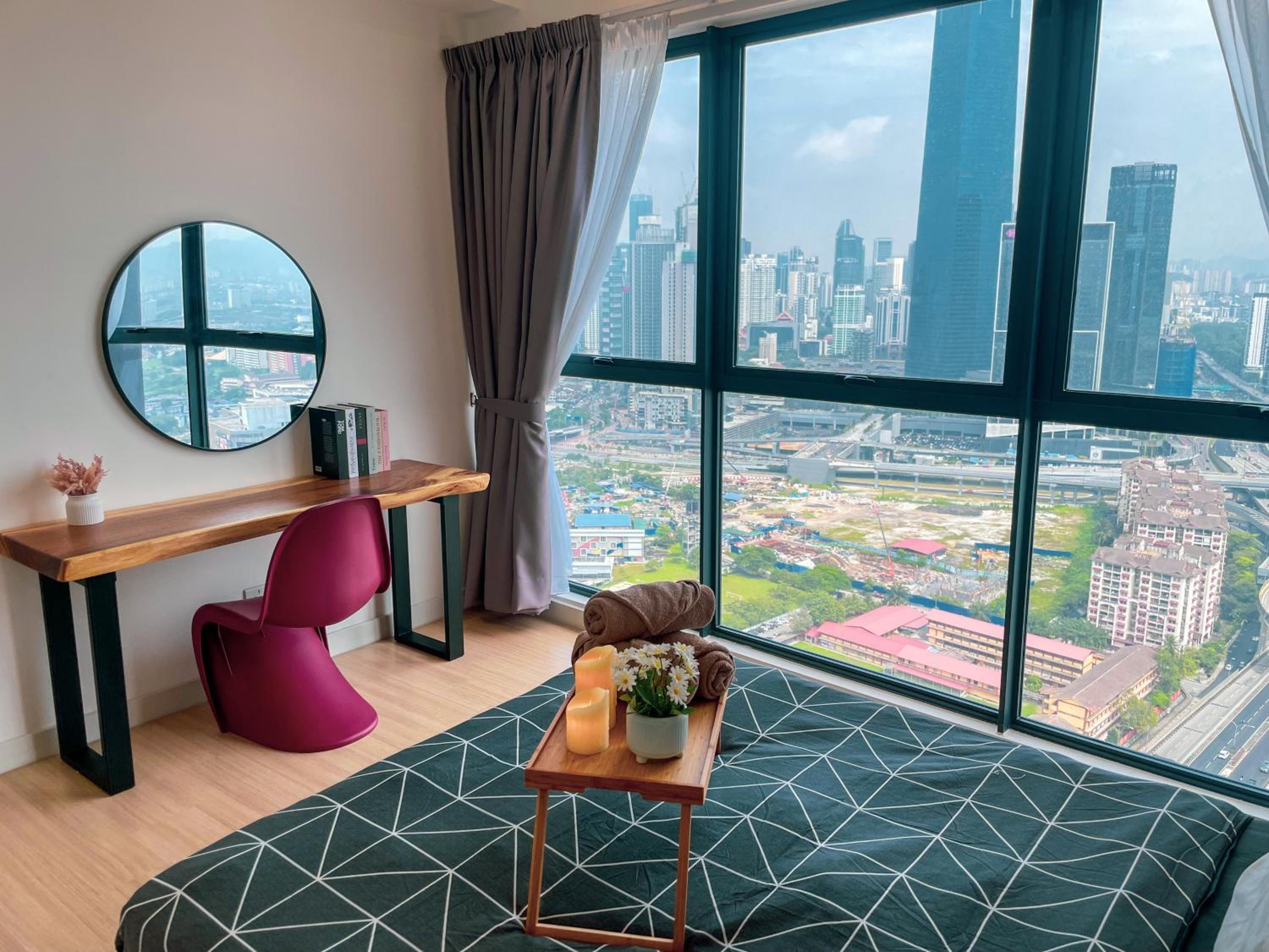 Continew Residence Cozy Suite by GUESTONIC
