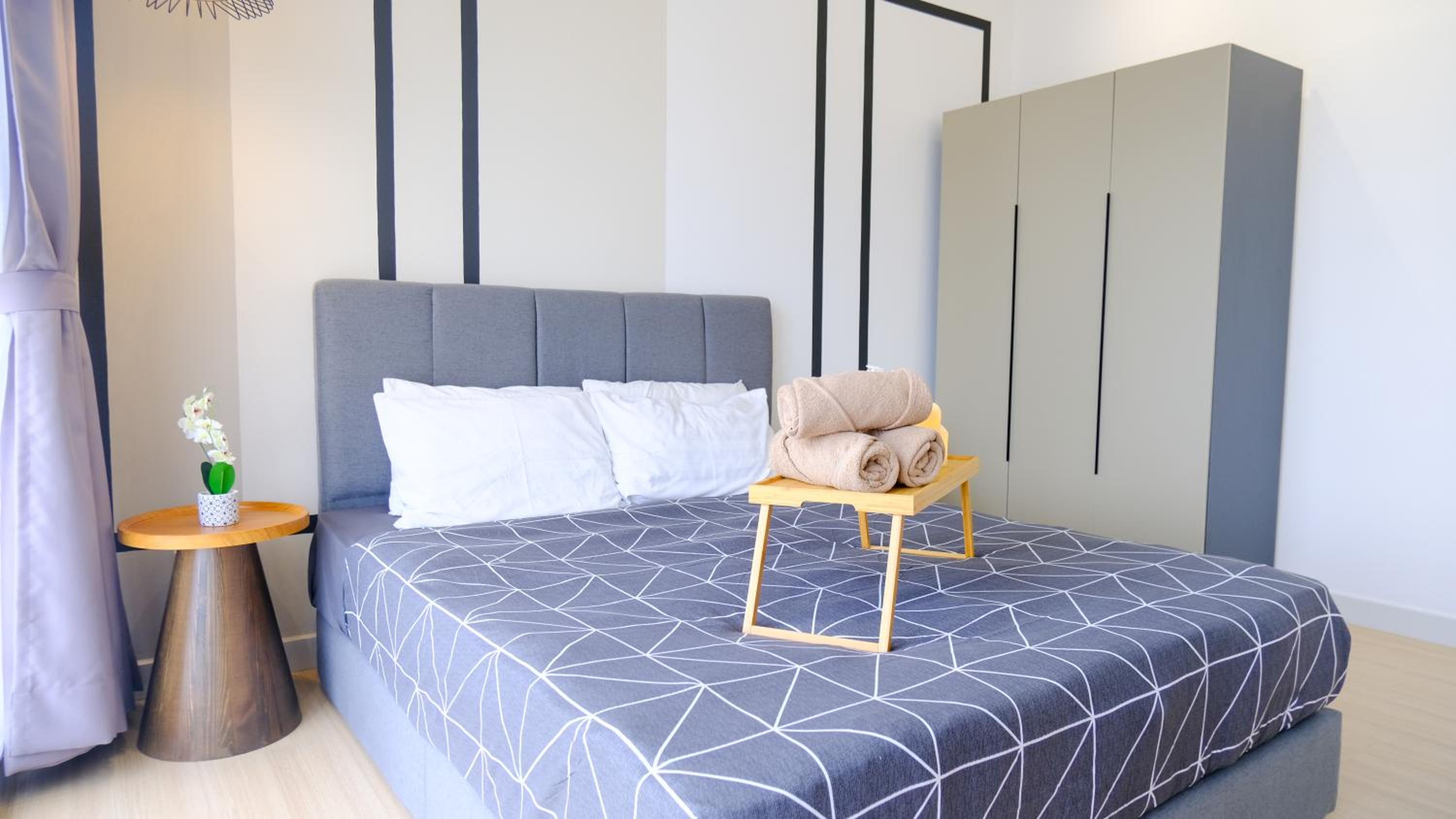 Continew Residence Cozy Suite by GUESTONIC