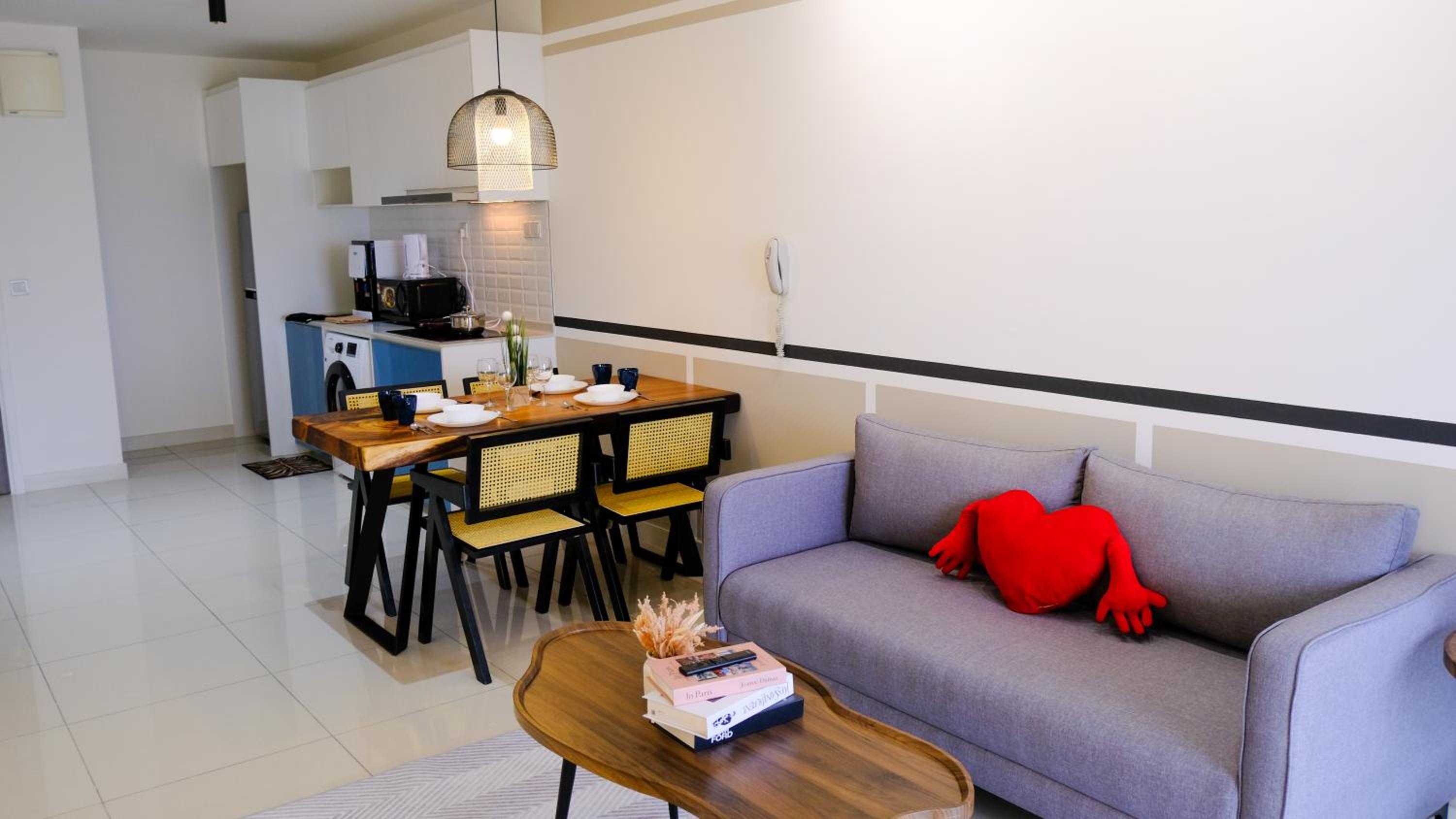 Continew Residence Cozy Suite by GUESTONIC