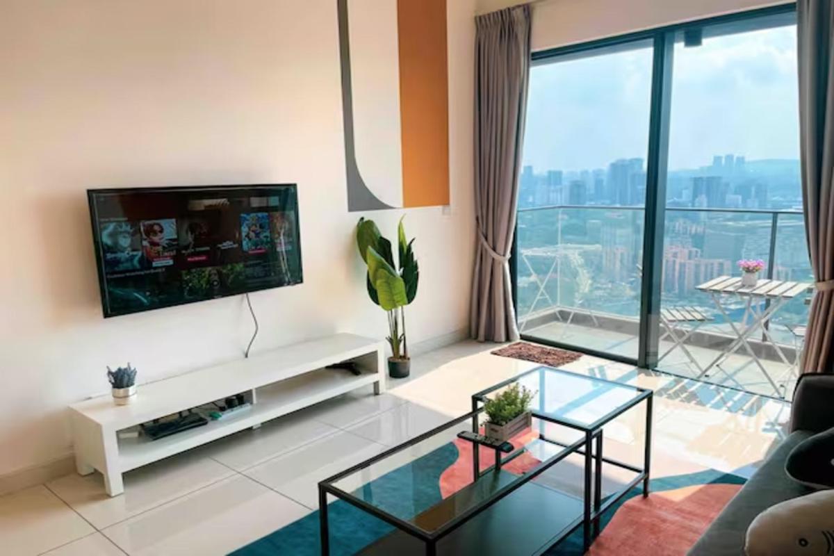 Continew Residence Cozy Suite by GUESTONIC