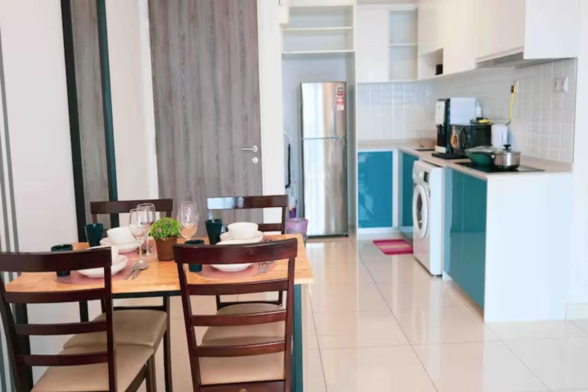 Continew Residence Cozy Suite by GUESTONIC