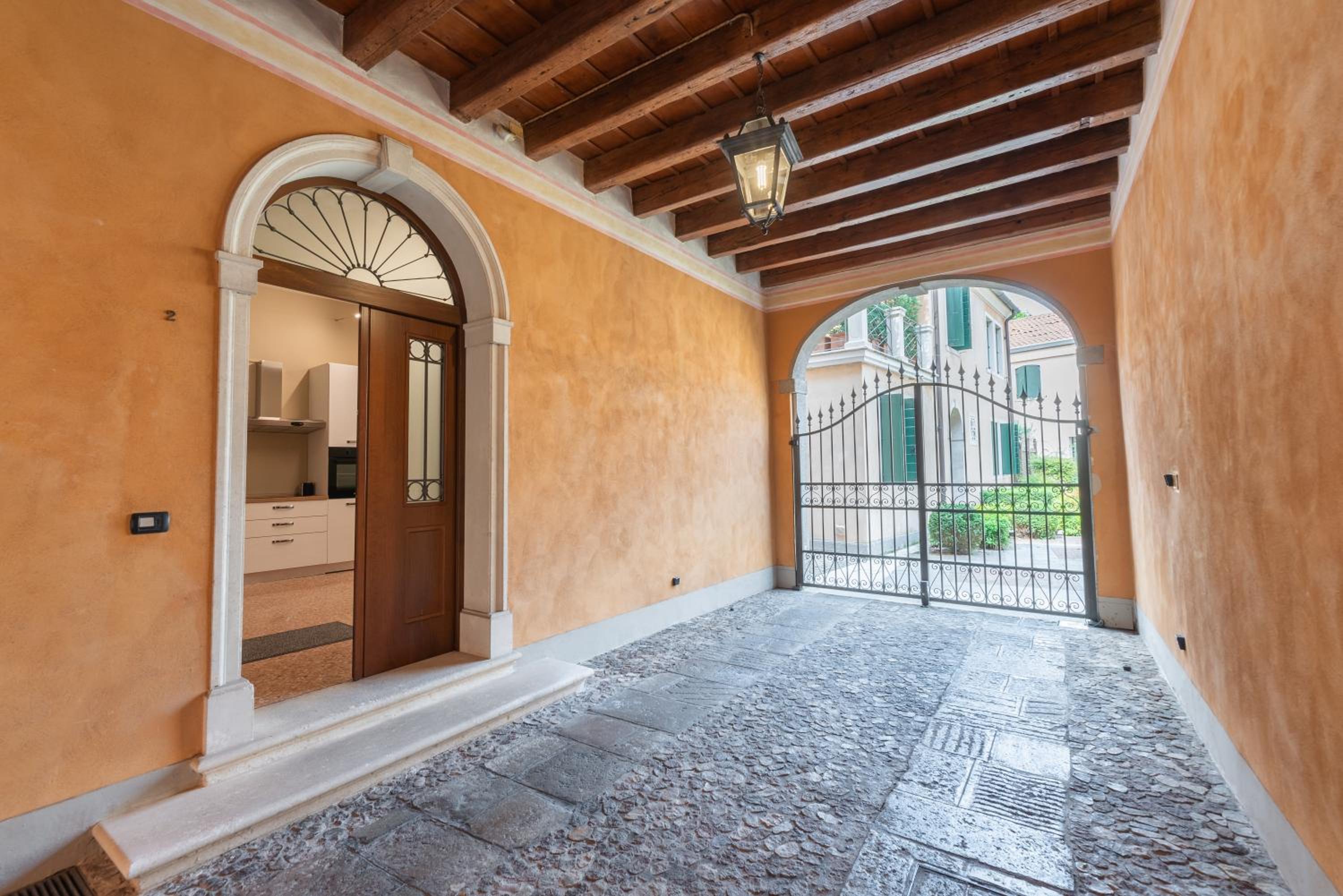 R Gardenia House view 5