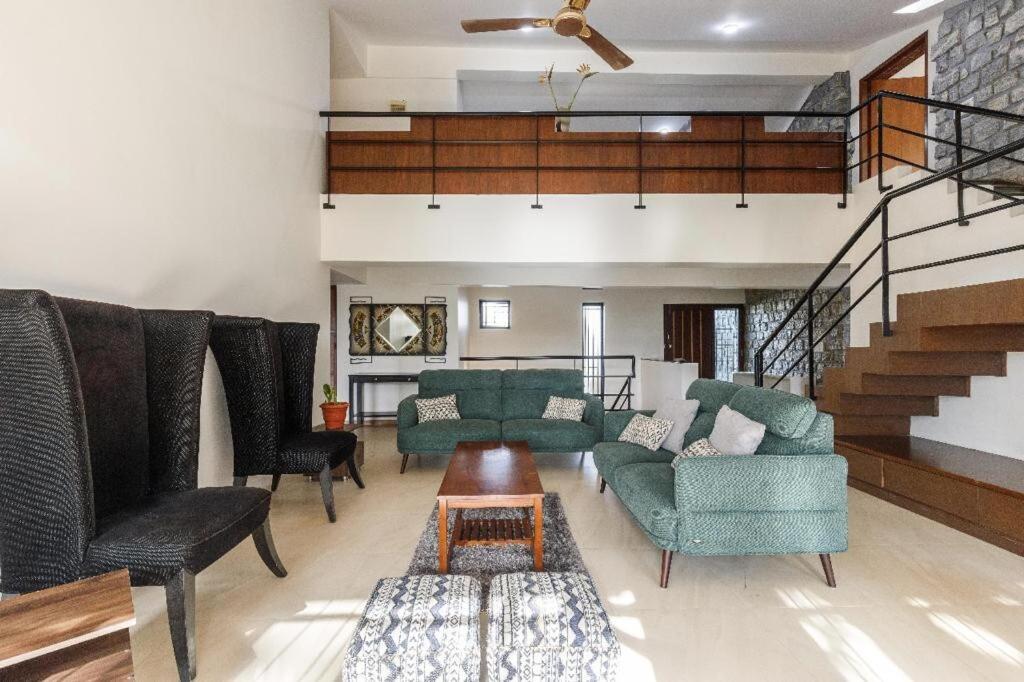 Grandeur Luxe 5BHK Villa With Theatre Hennur view 2