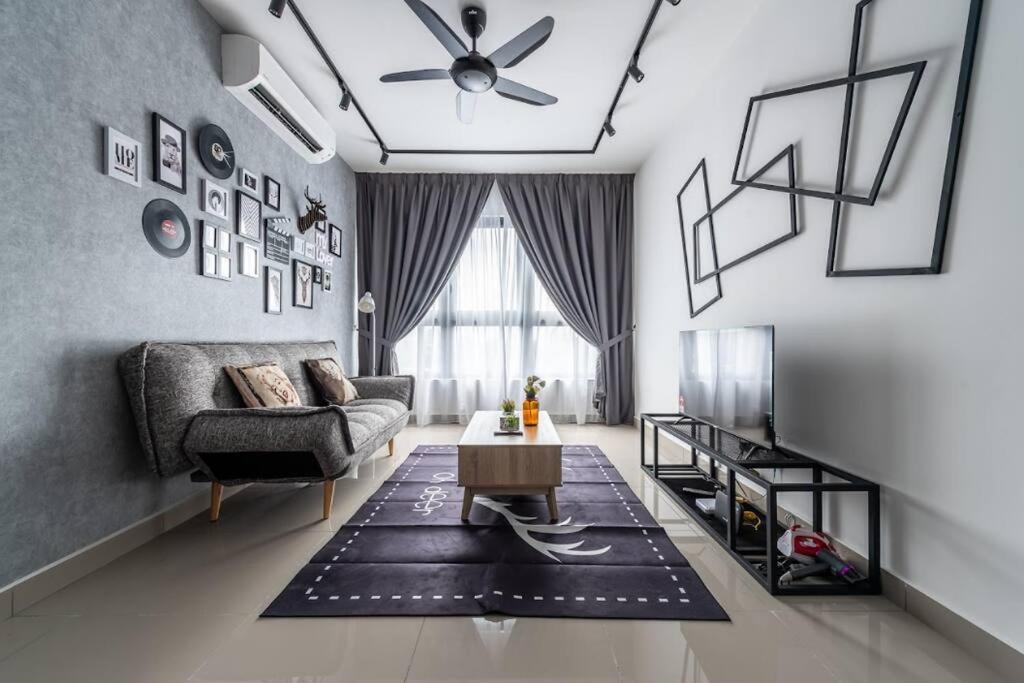 M-Vertica Sunway Velocity Cheras by Luvit Stay