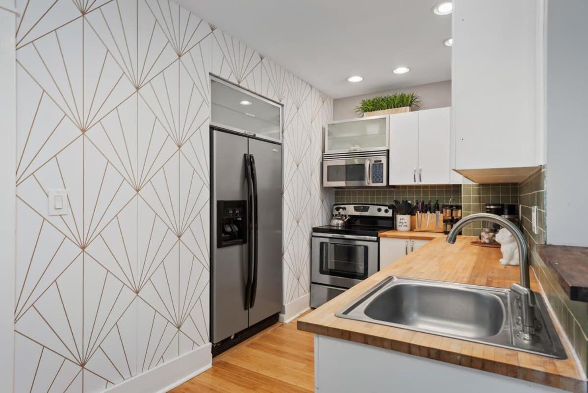 Hip East Nashville Cottage w HOT TUB Mins to DWNTN view 5
