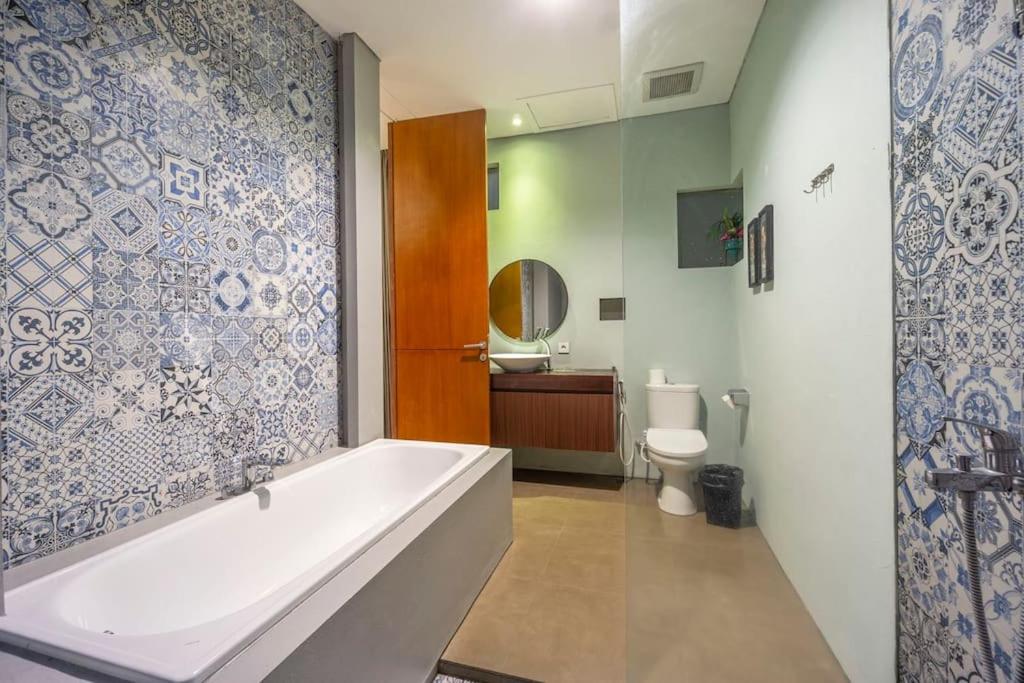 Perfectly 3BR Private Villa for Family in Ubud view 5