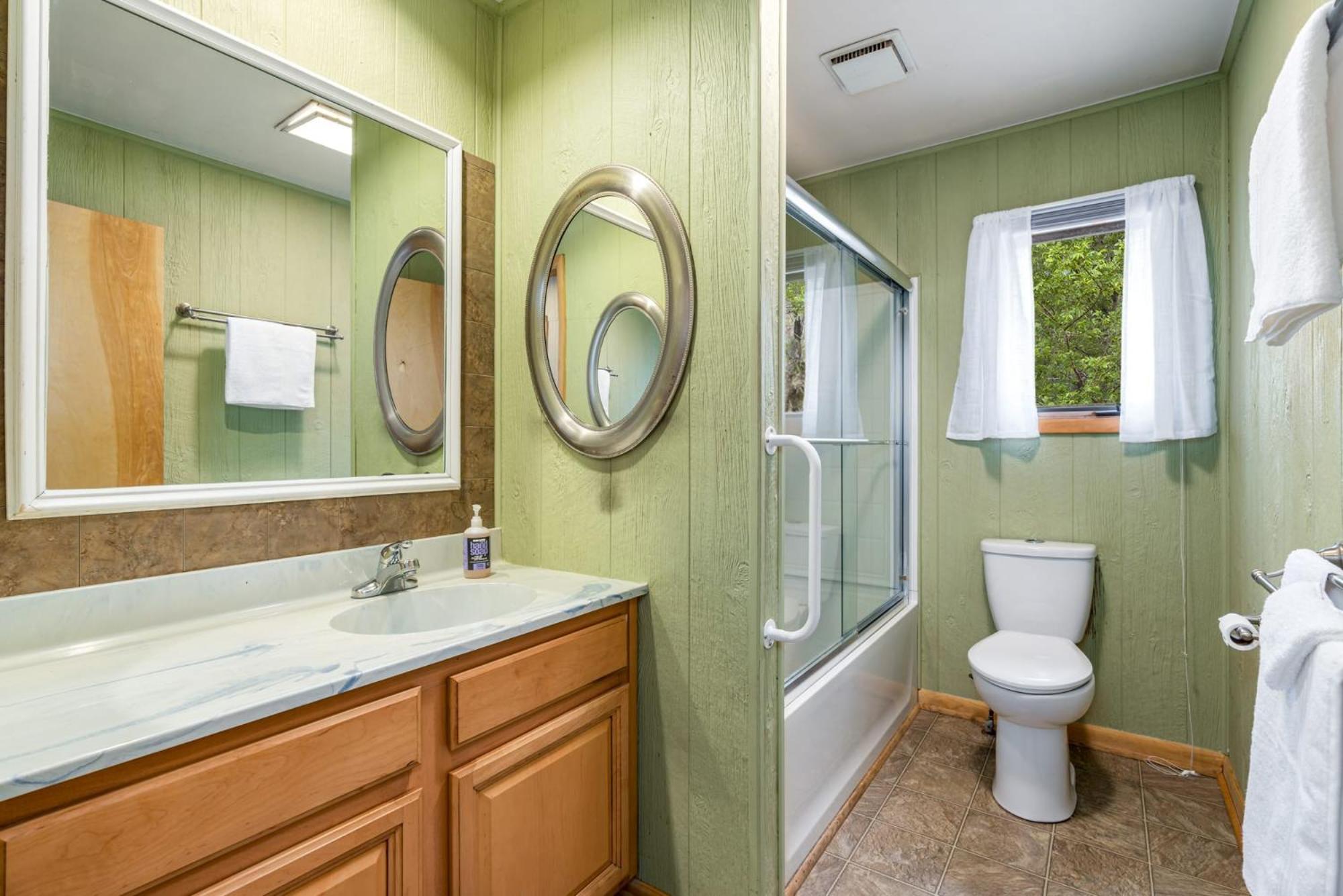 Hot Tub, Large Deck, Grill, WiFi, Resort Amenities view 3