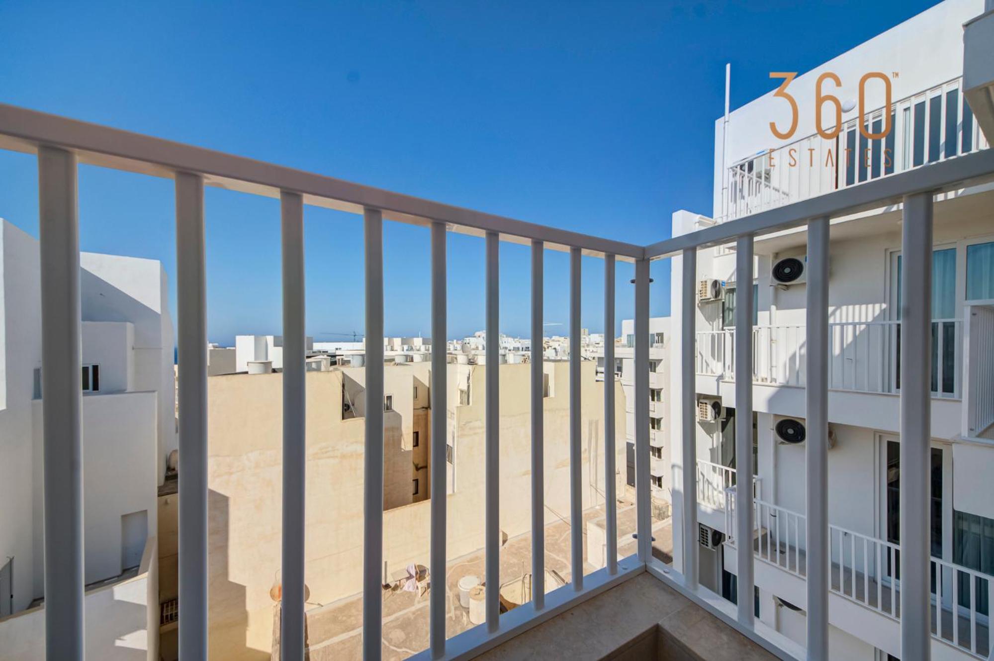 St Pauls Bay Oasis Suites by 360 Estates photo 3