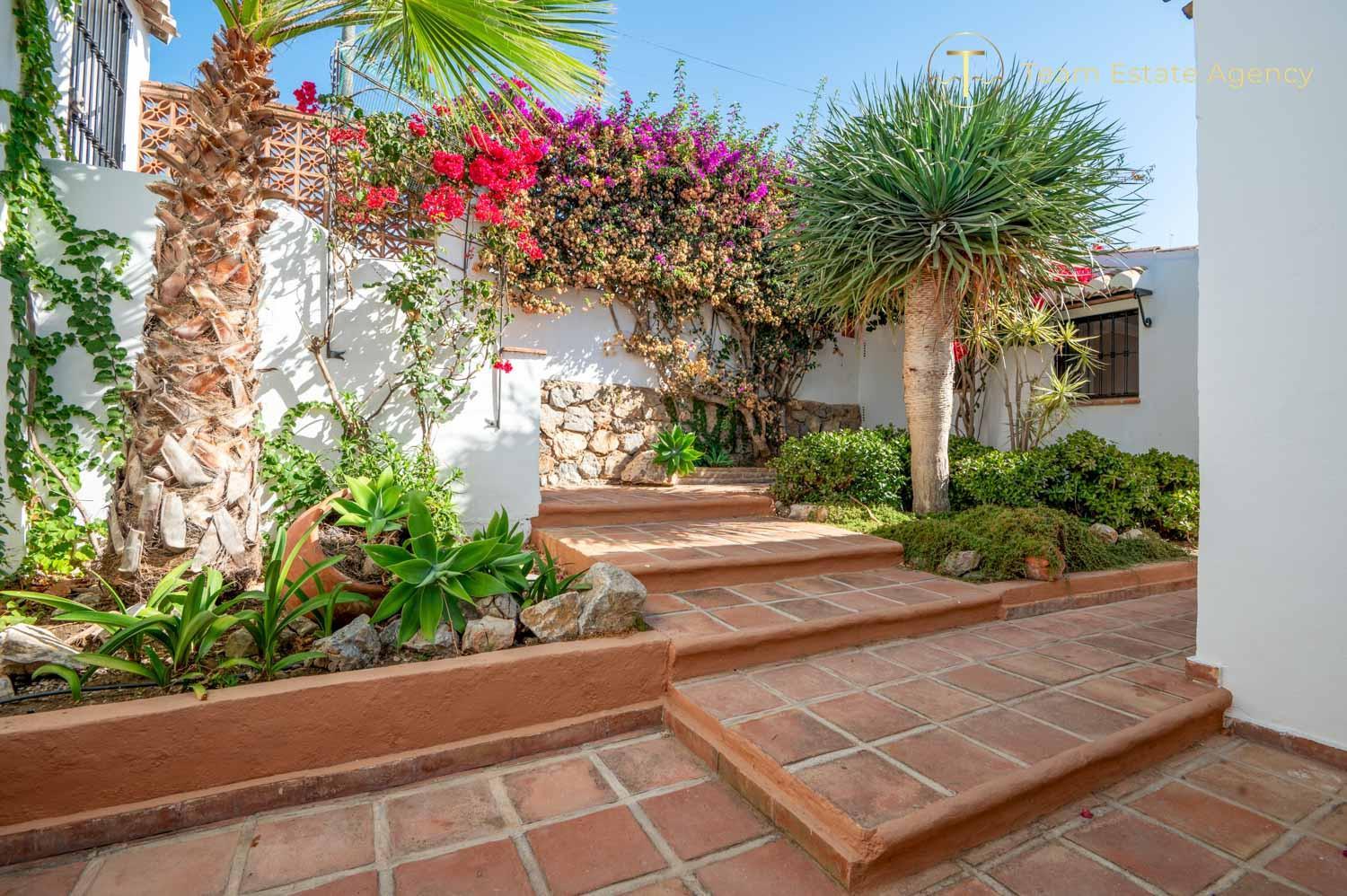 Luxury Sea View Villa with Optional privat Heated Pool