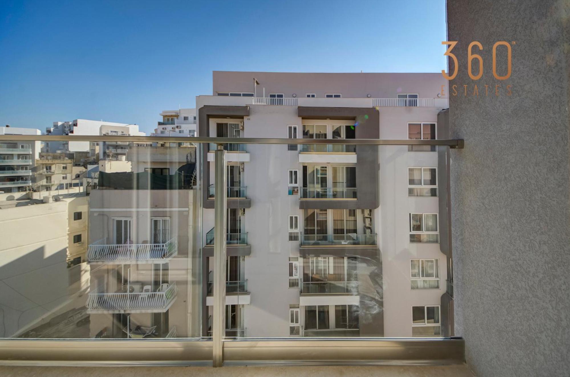 St Pauls Bay Oasis Suites by 360 Estates photo 5