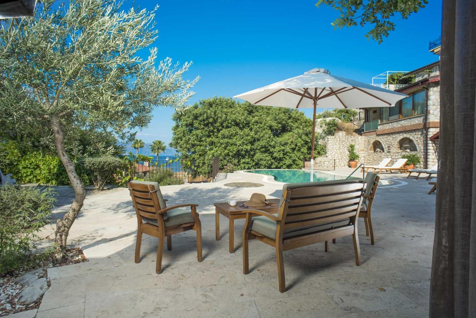 Bal, Villa Florya view 5