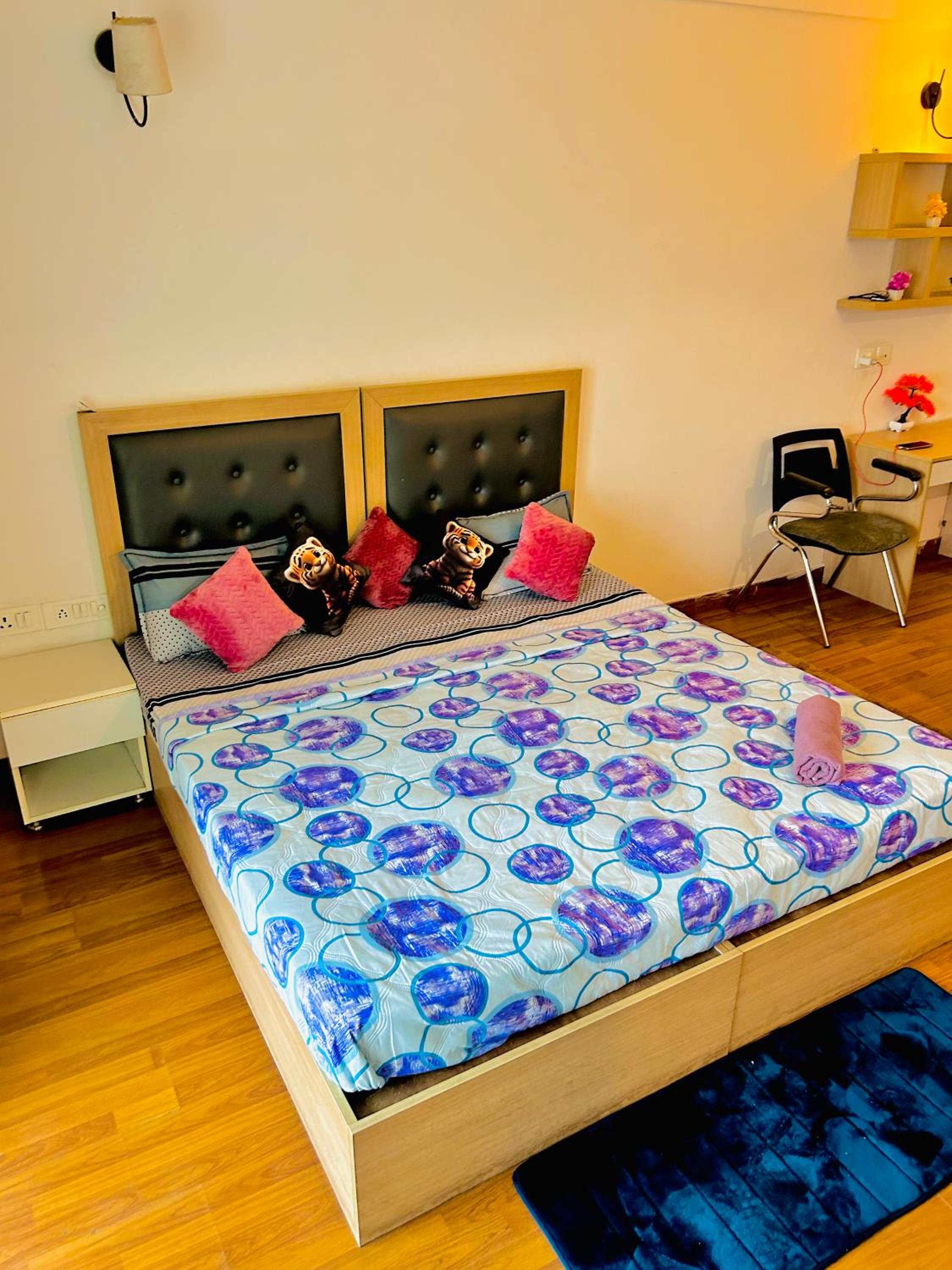 Photo 8