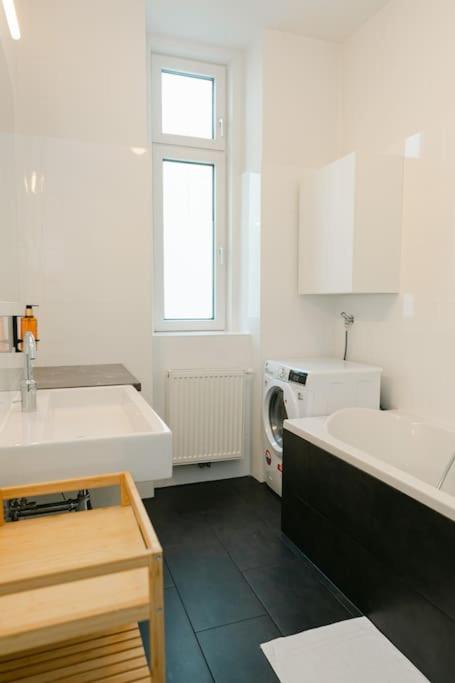 Classy APT in Josefstadt perfect for 4-6