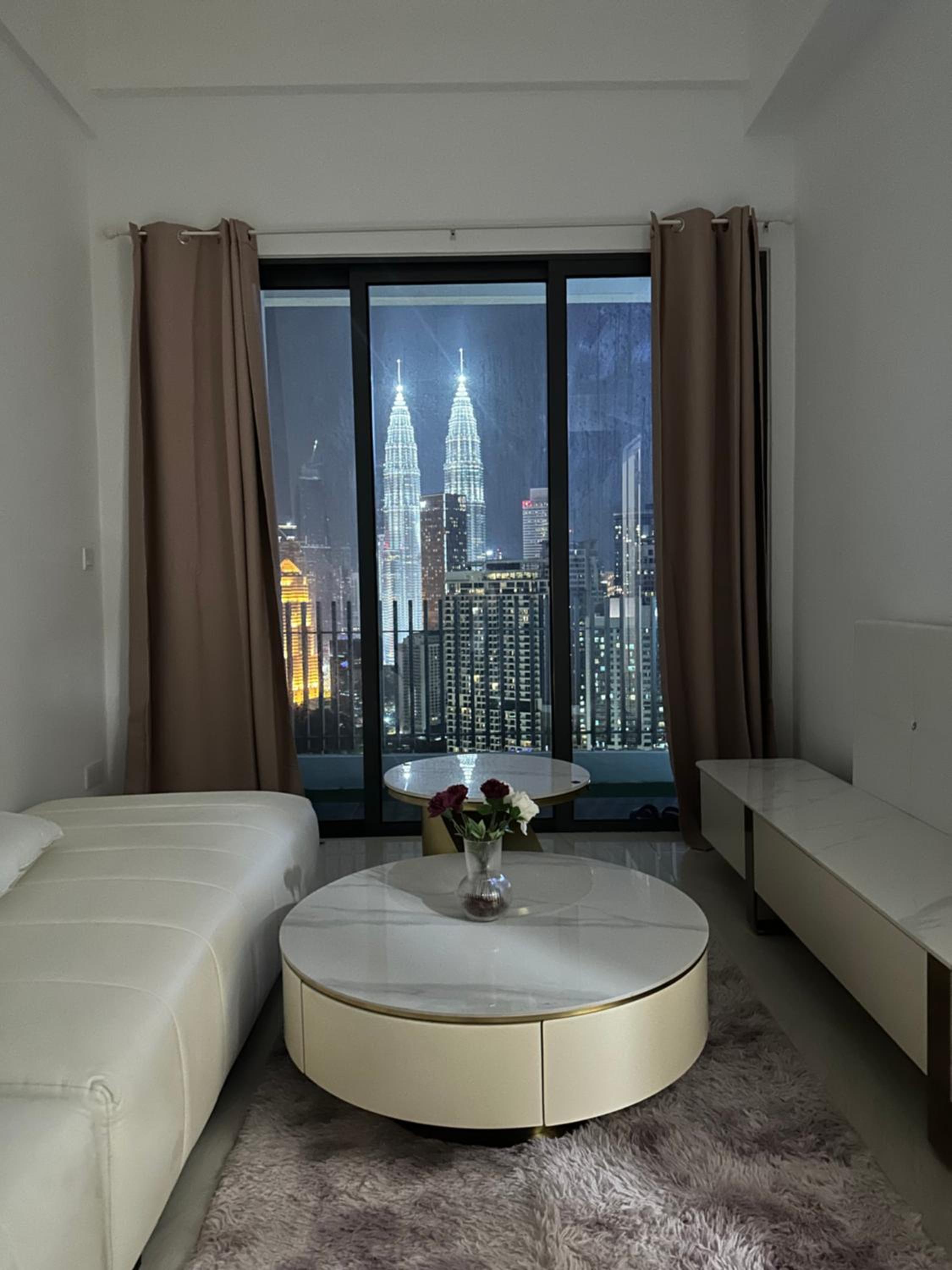 KLCC The luxe Apartment & infinity pool