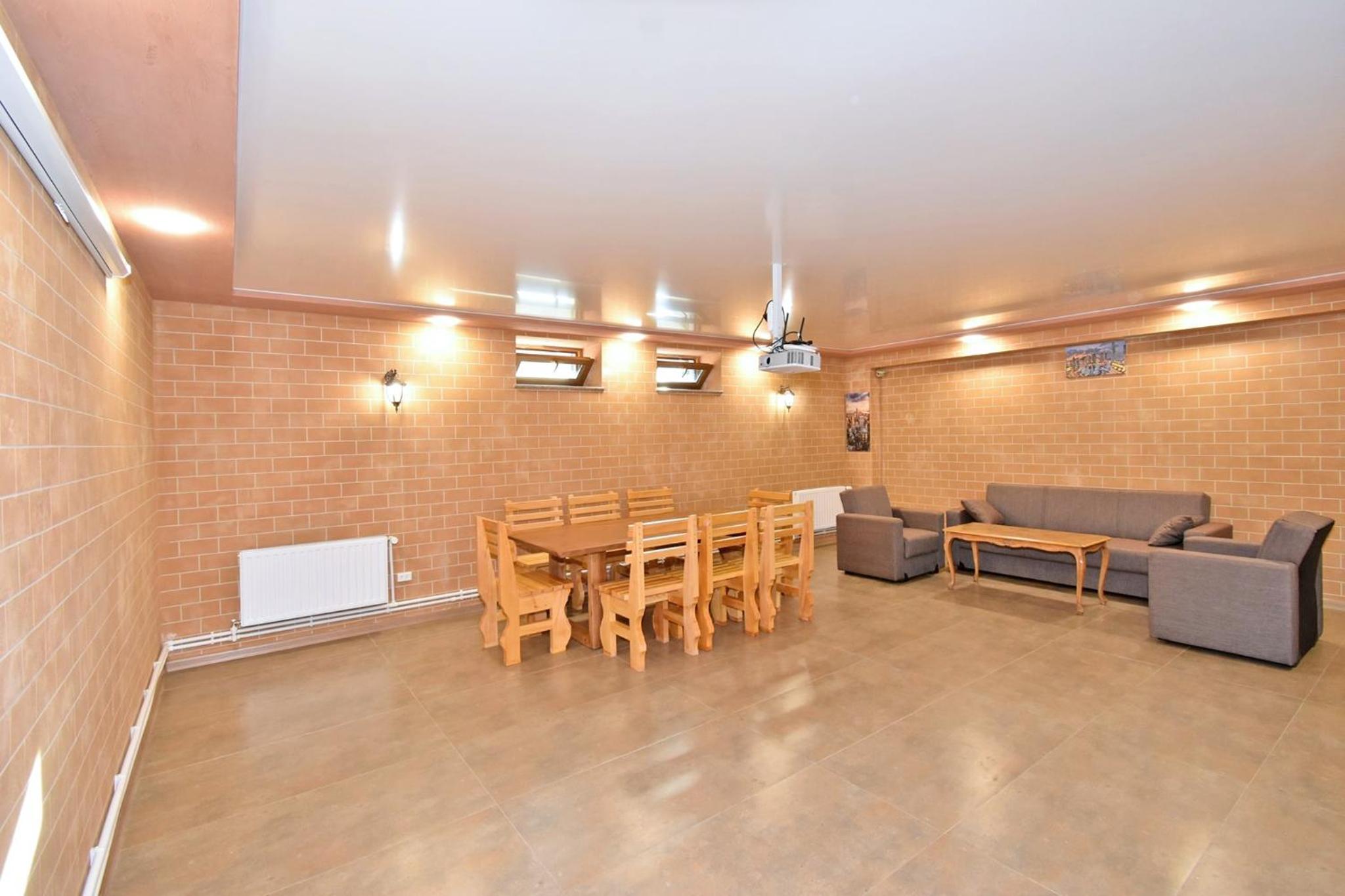 meeting & event spaces
