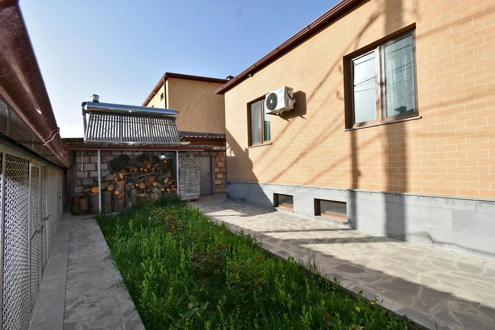 Jrvezh Family House