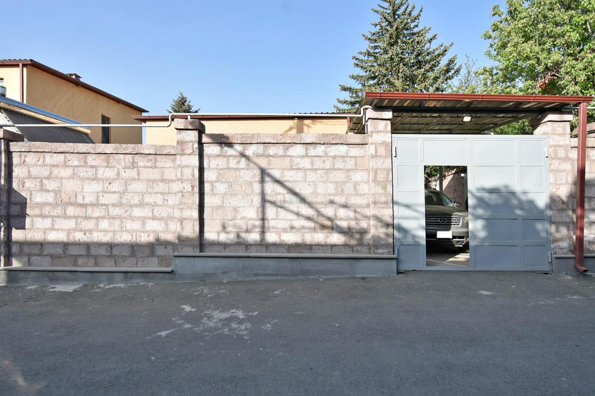 Jrvezh Family House