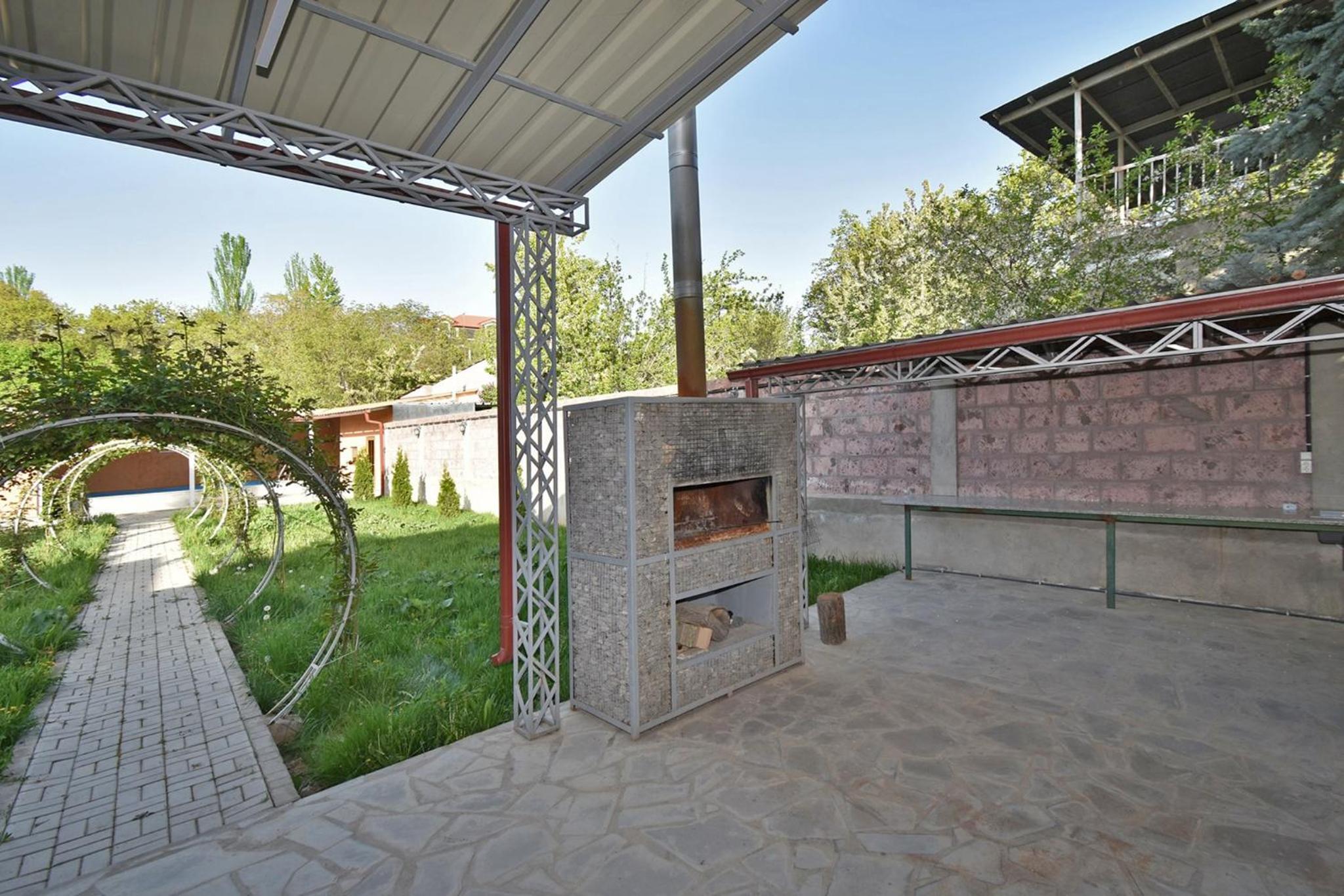 Jrvezh Family House