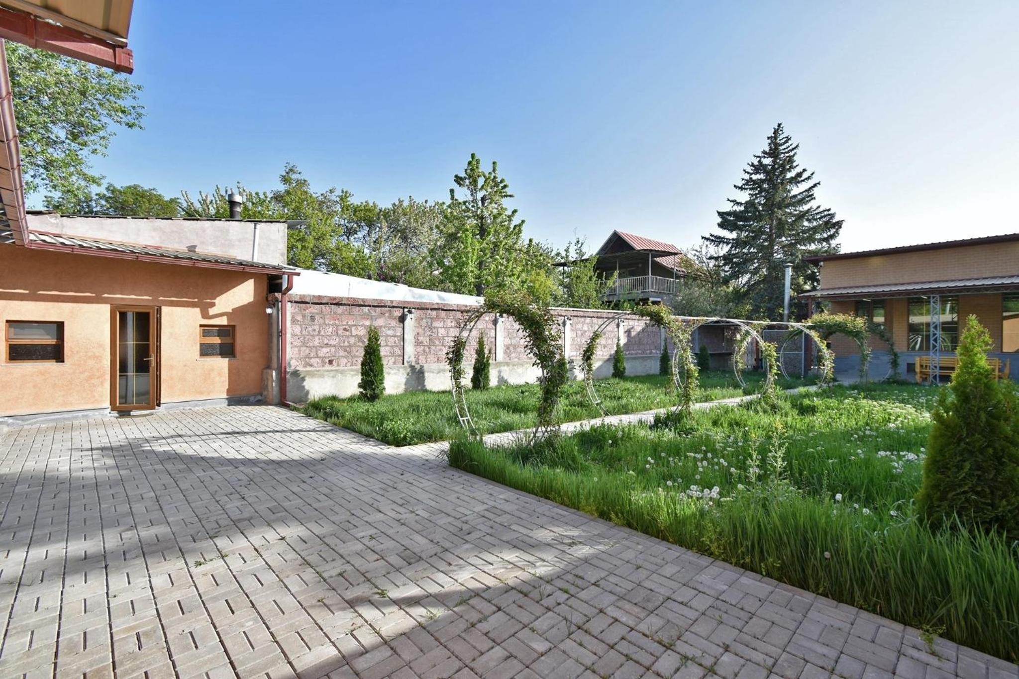 Jrvezh Family House