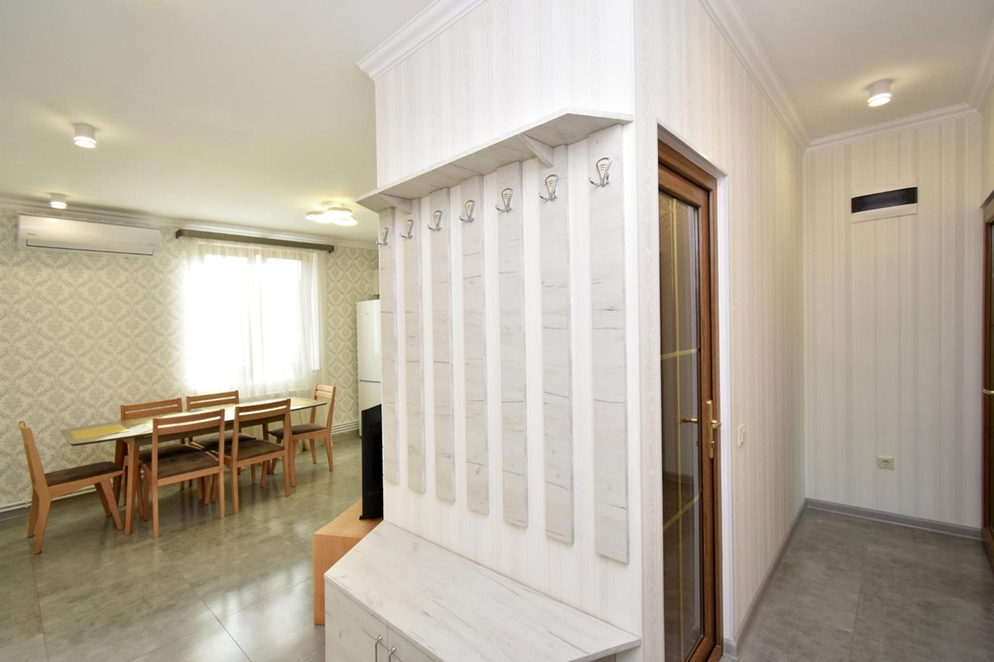Jrvezh Family House