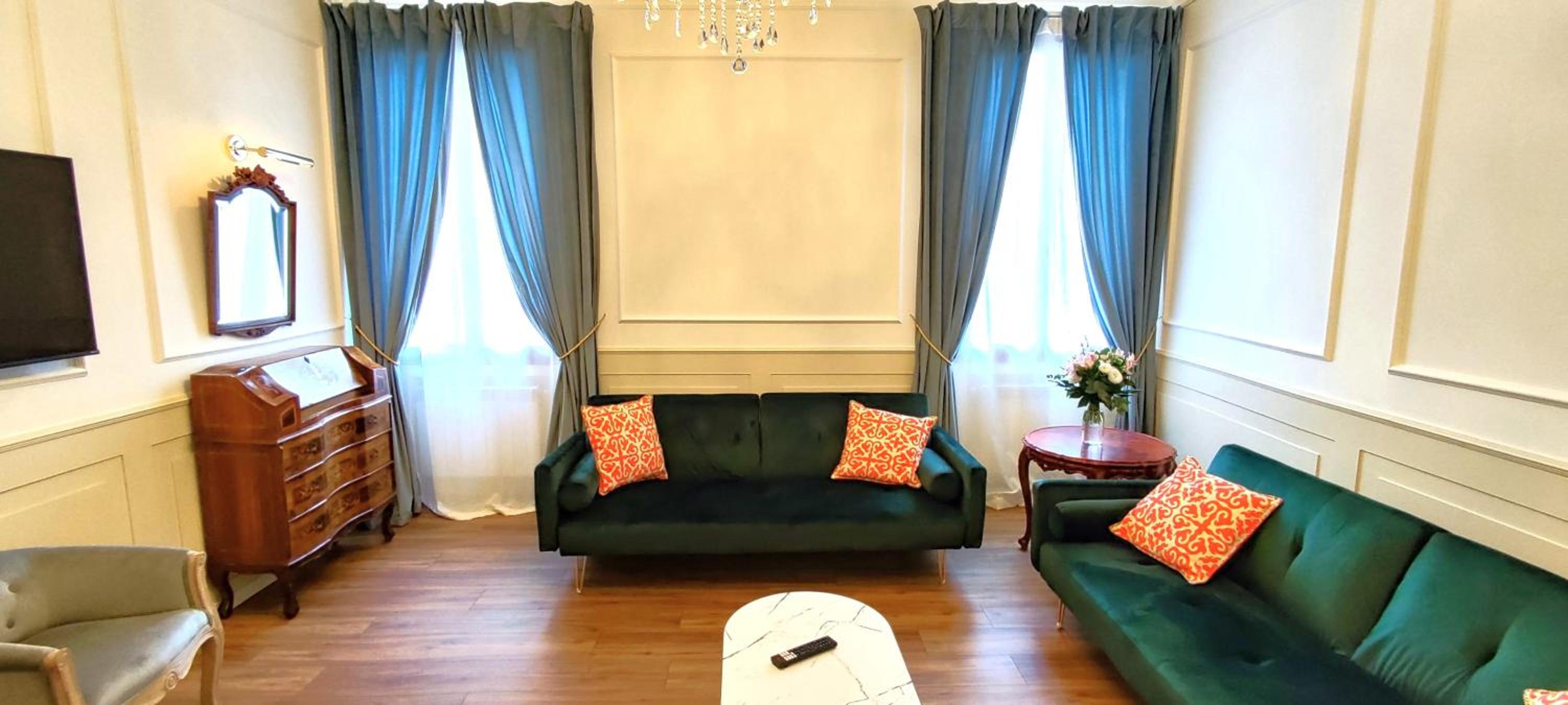 Oliver Twist in Venice photo 3