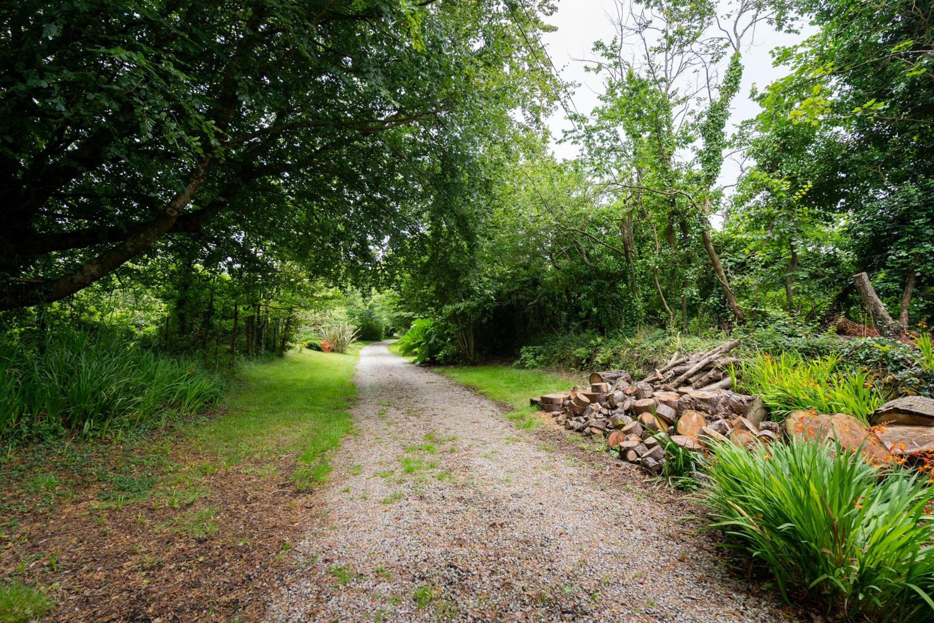Lolgorien, West Cornwall, Sleeps 8 view 4