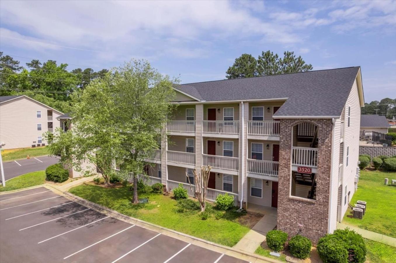 Cb 202 Modern Comfort Meets Fayetteville Charm - Property Image 5