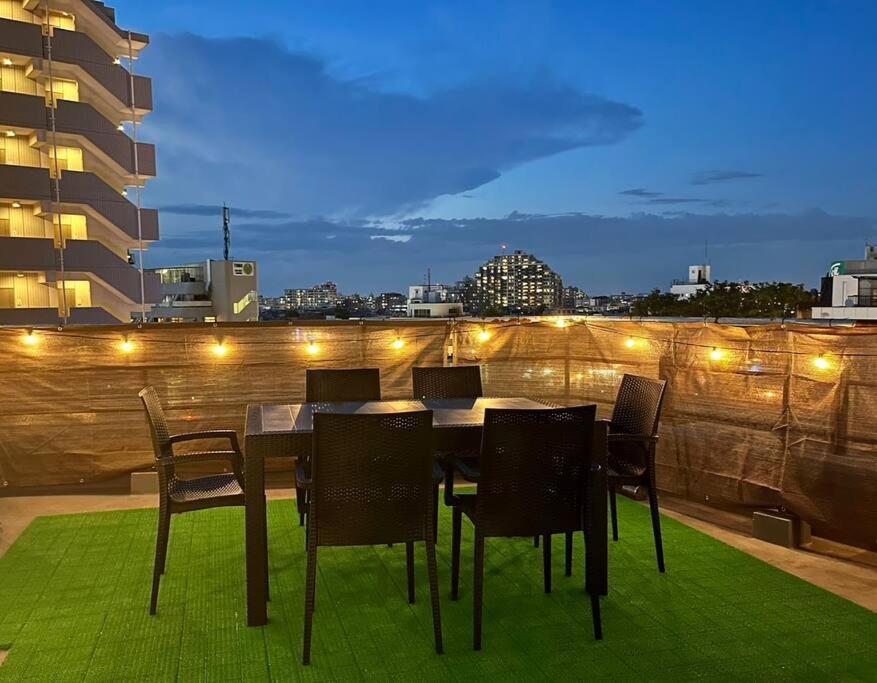 Spacious 1120feet , 3-Bedroom Apartment near Ikebukuro, 2 Minutes to Train