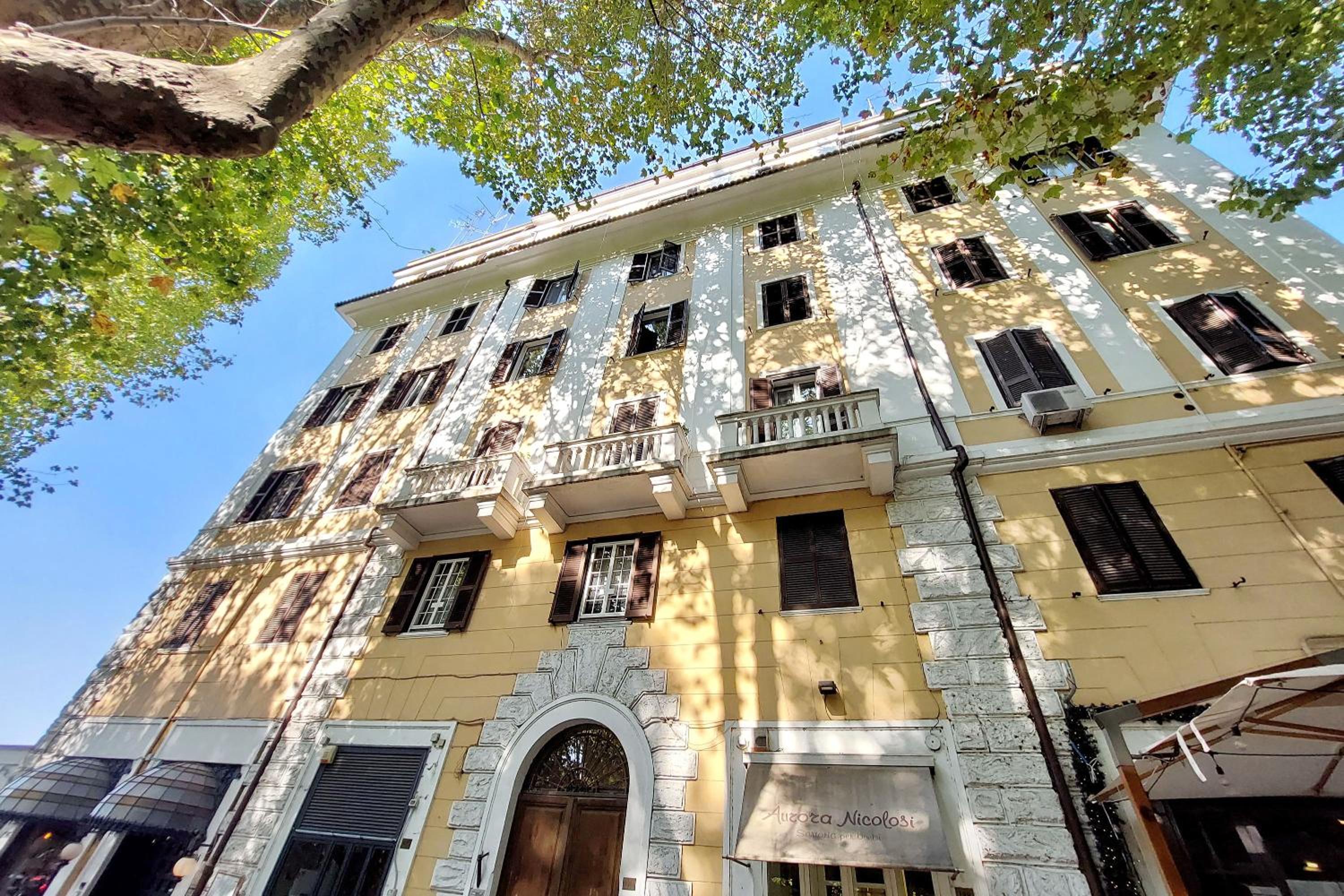 Parioli Apartment self check in