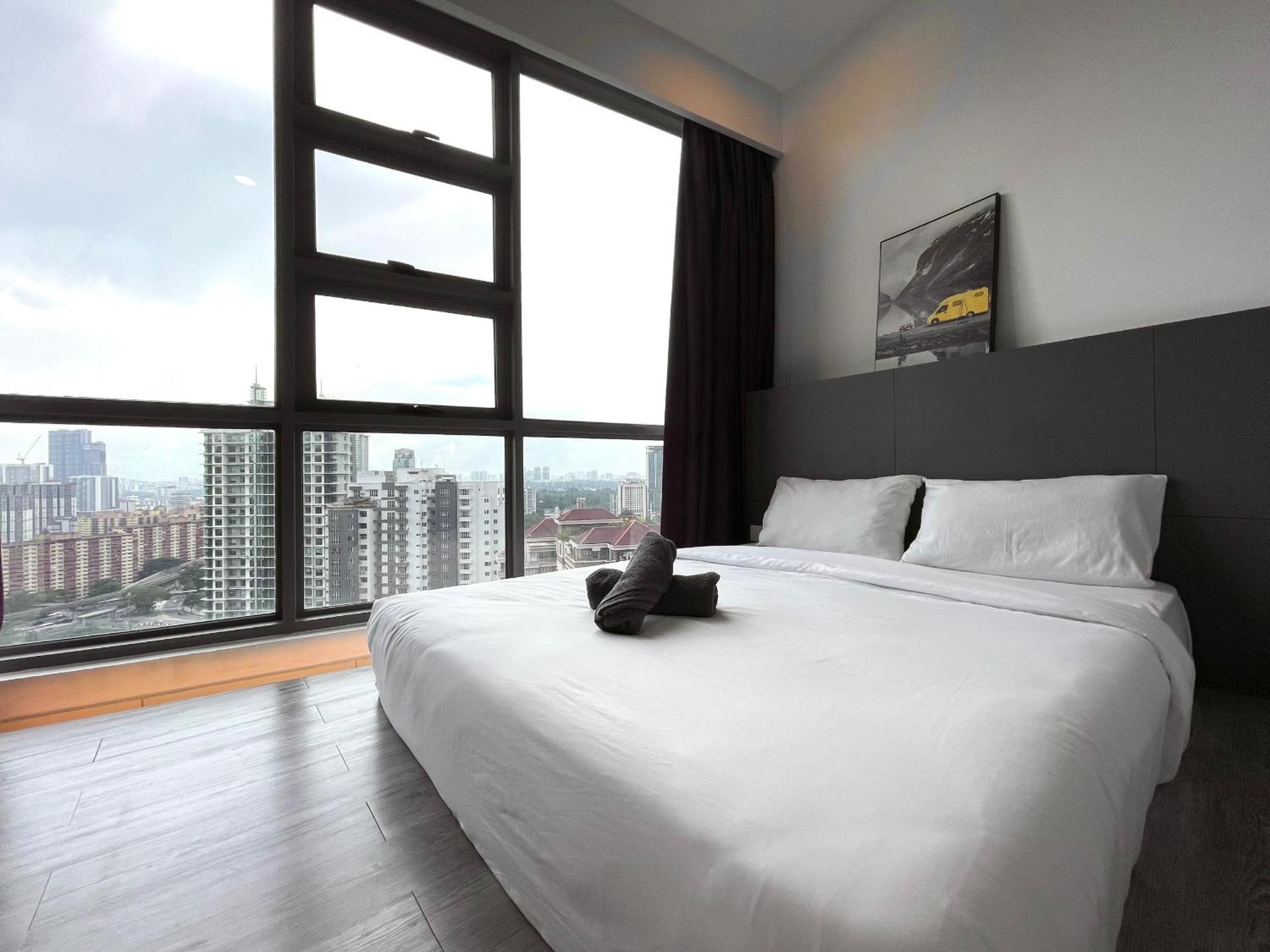 The Robertson-Bukit Bintang by PILLOWTALKS