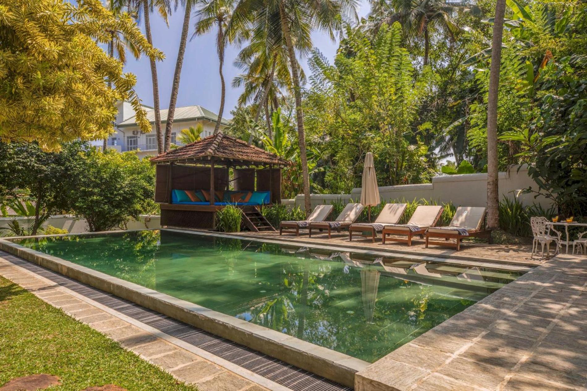 Coconut Grove villa w cook pool
