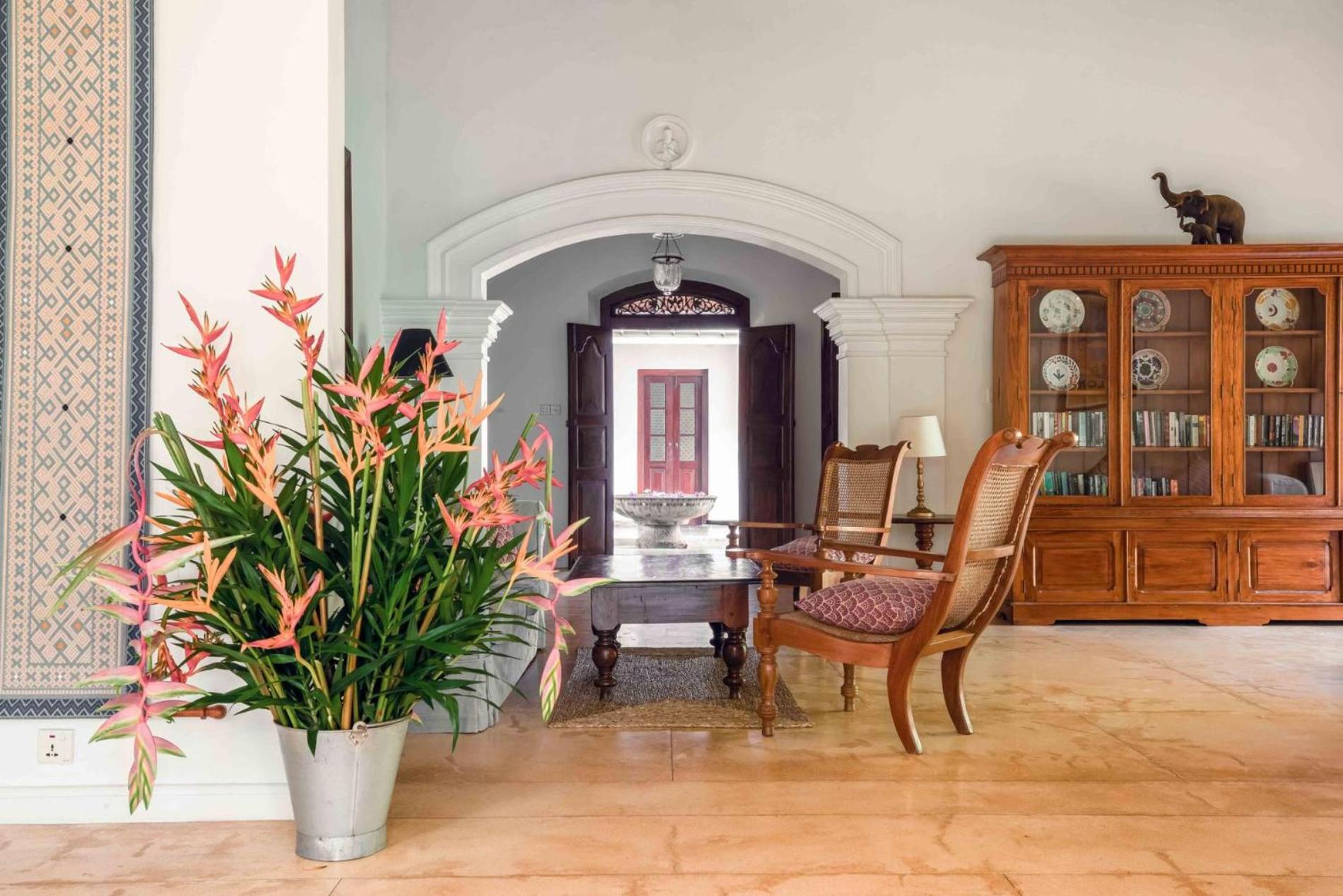 Coconut Grove villa w cook pool