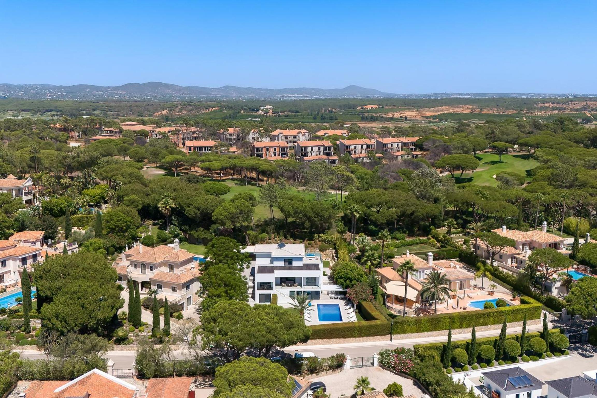 Photo 38