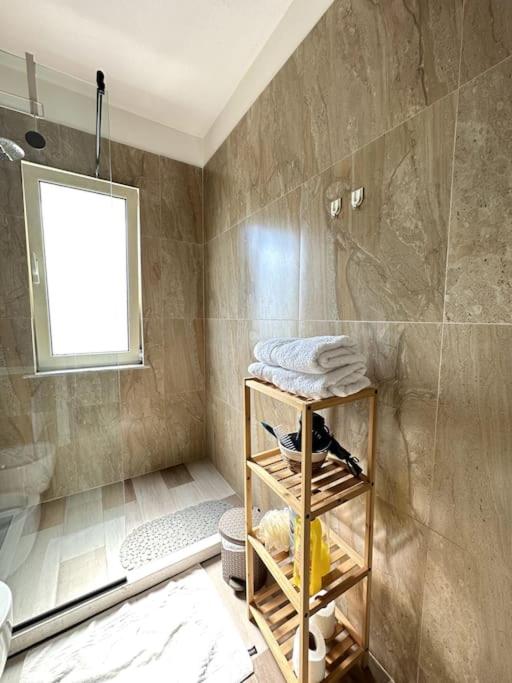 Great apartament near Lake & Blloku Area