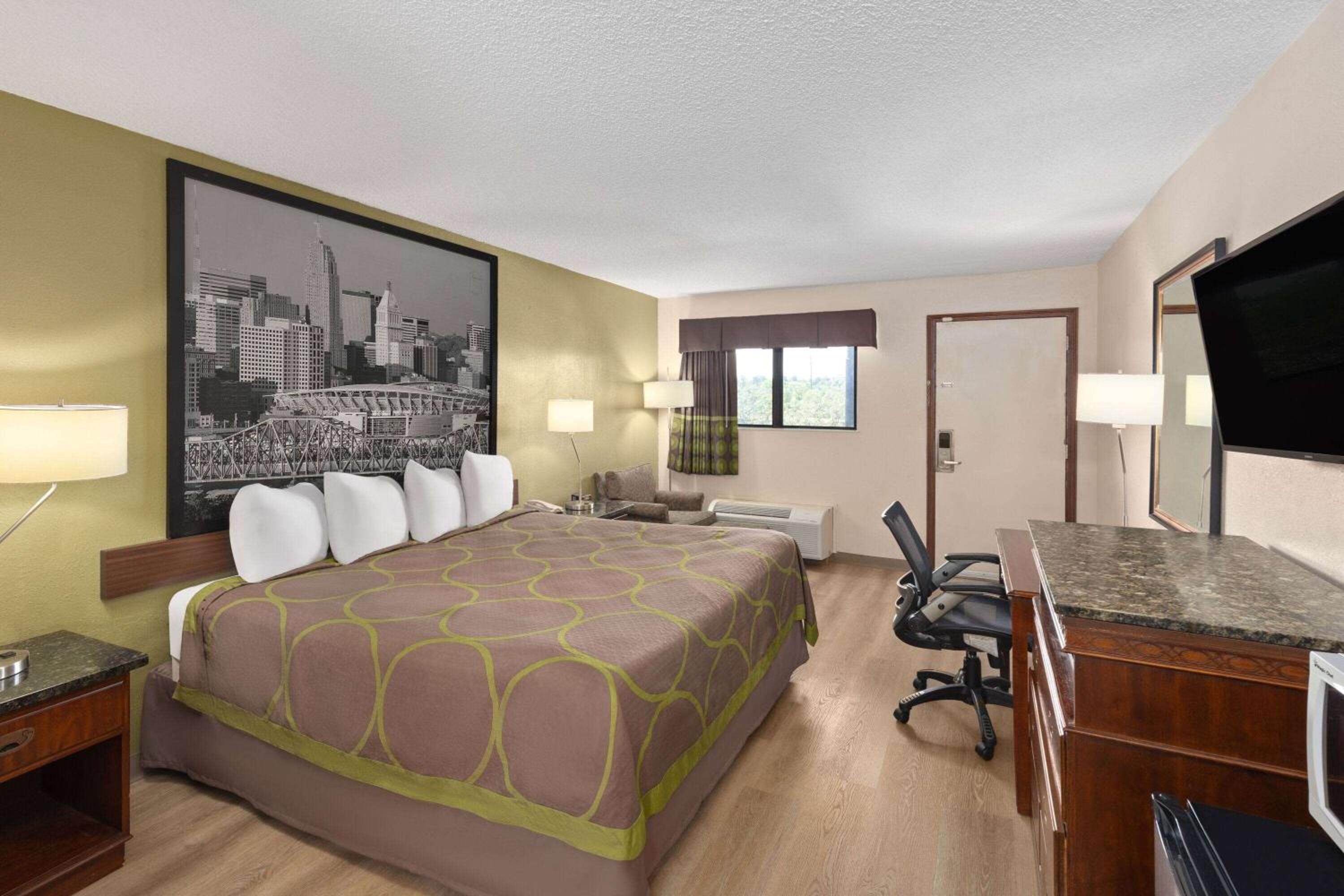 Super 8 by Wyndham Fort Mitchell Cincinnati Area - Property Image 11