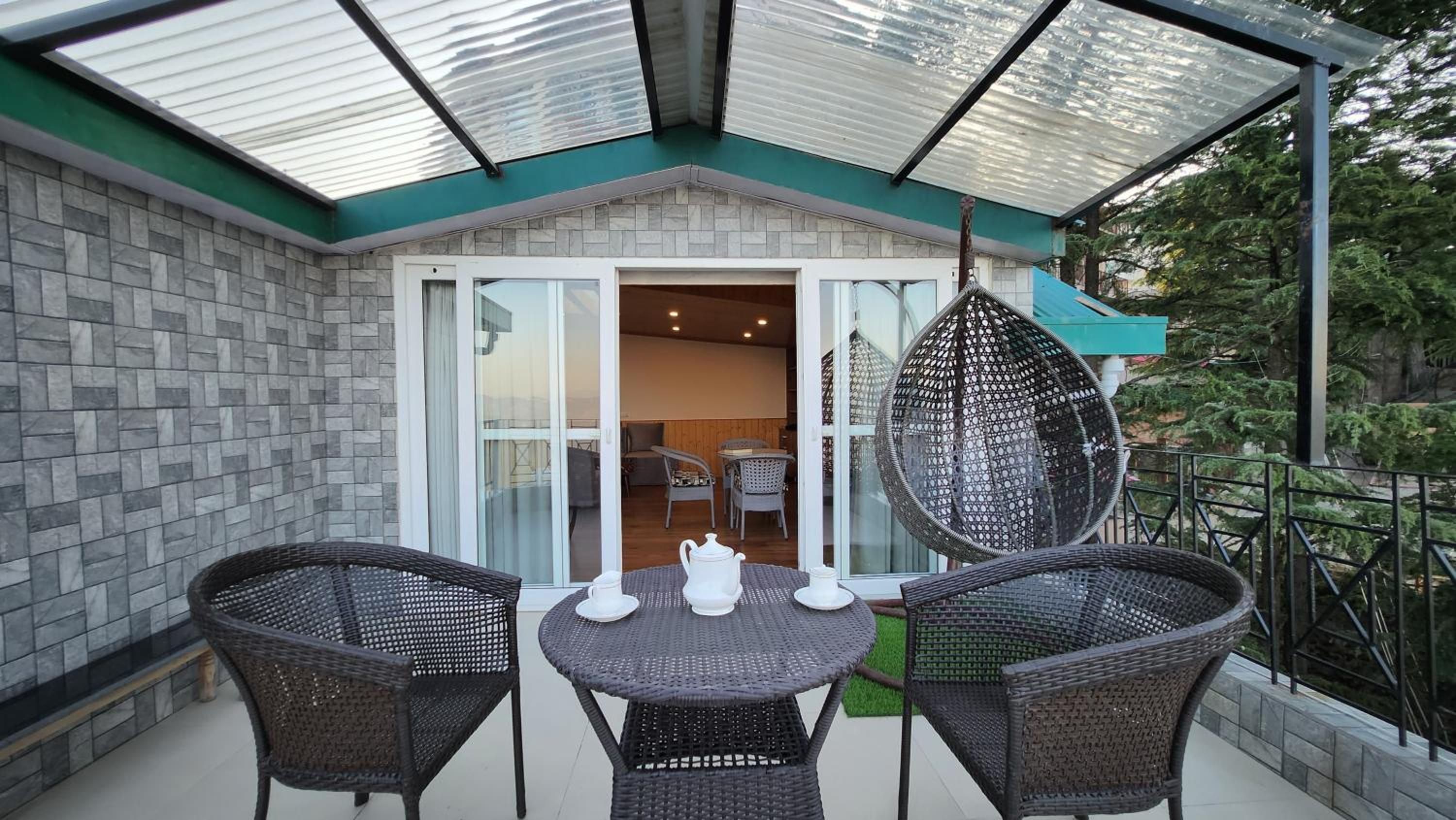 Hostie Heaven View - Panoramic 3BHK Duplex Retreat with Private Patio view 2