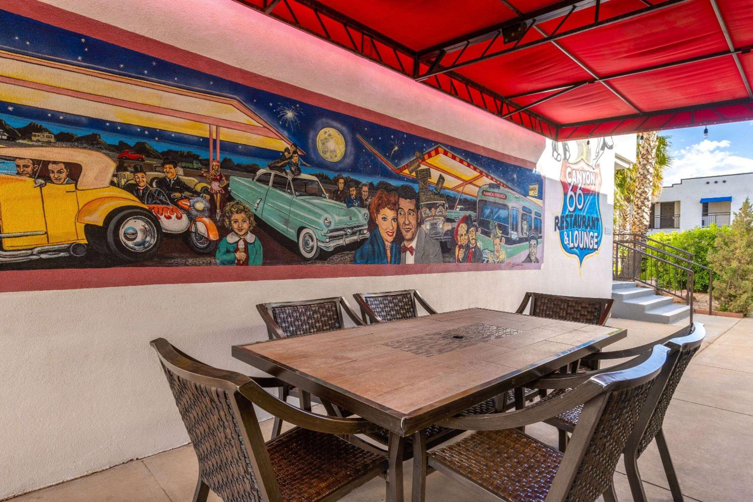 Kingman Vacations - Ramada by Wyndham Kingman - Property Image 9