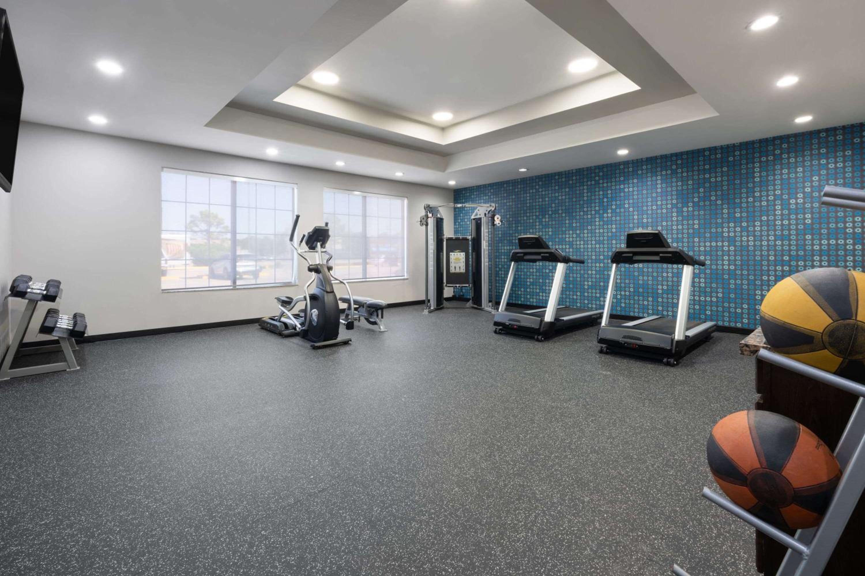 Muskogee Vacations - La Quinta by Wyndham Muskogee - Property Image 7
