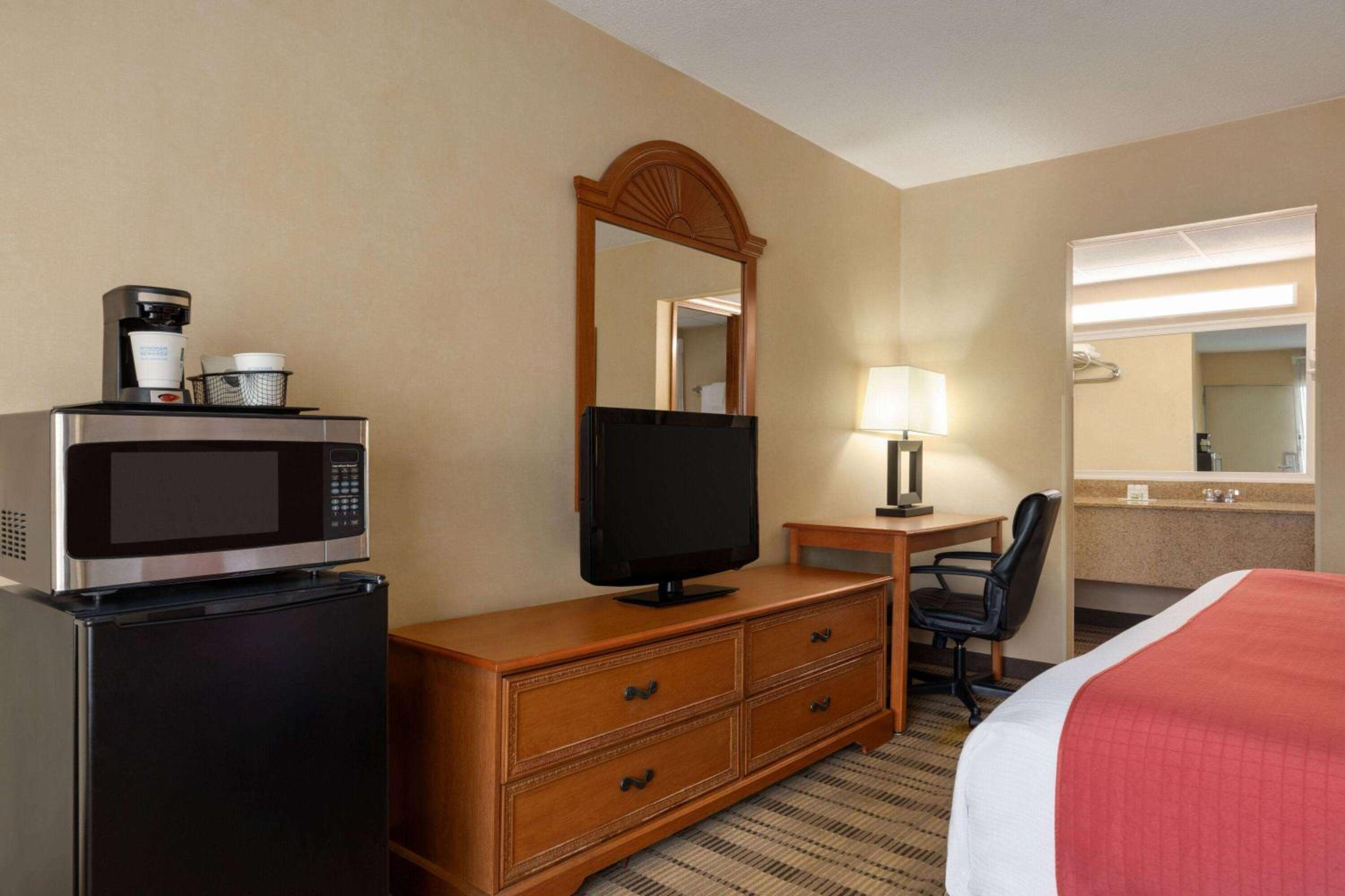Rodeway Inn Lynchburg near University