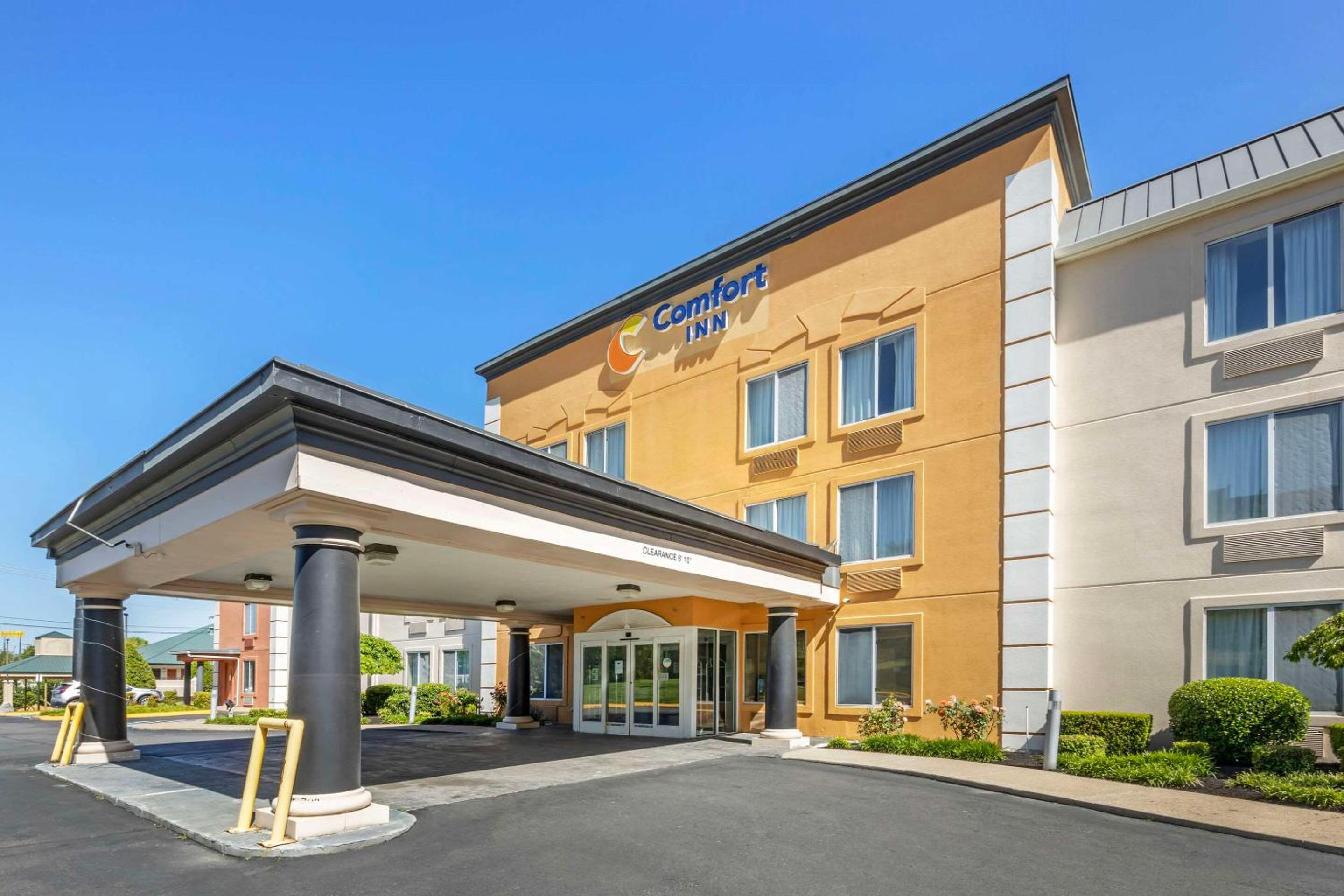 Comfort Inn Dickson view 2