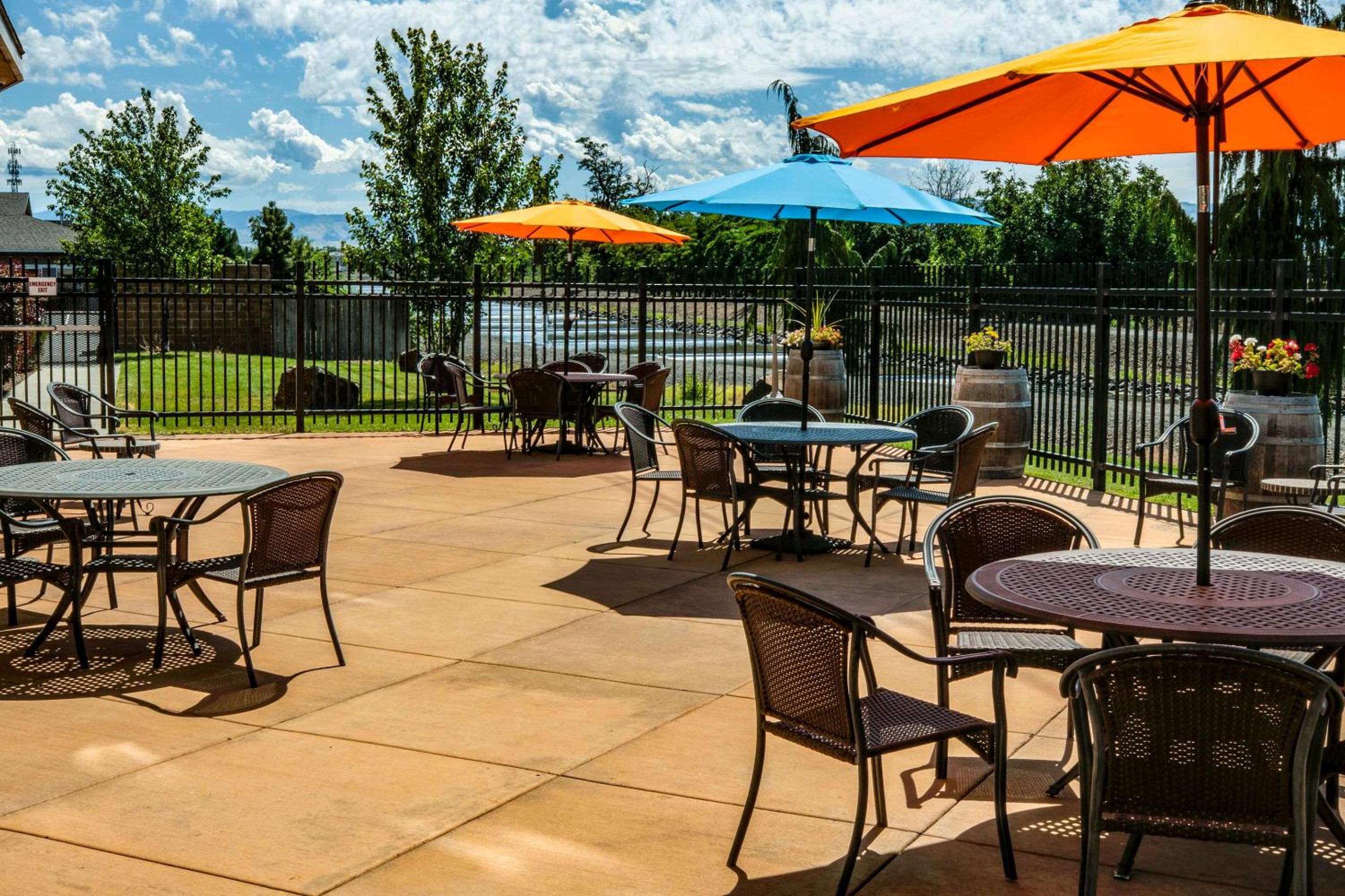 Walla Walla Vacations - Comfort Inn  Suites - Property Image 3