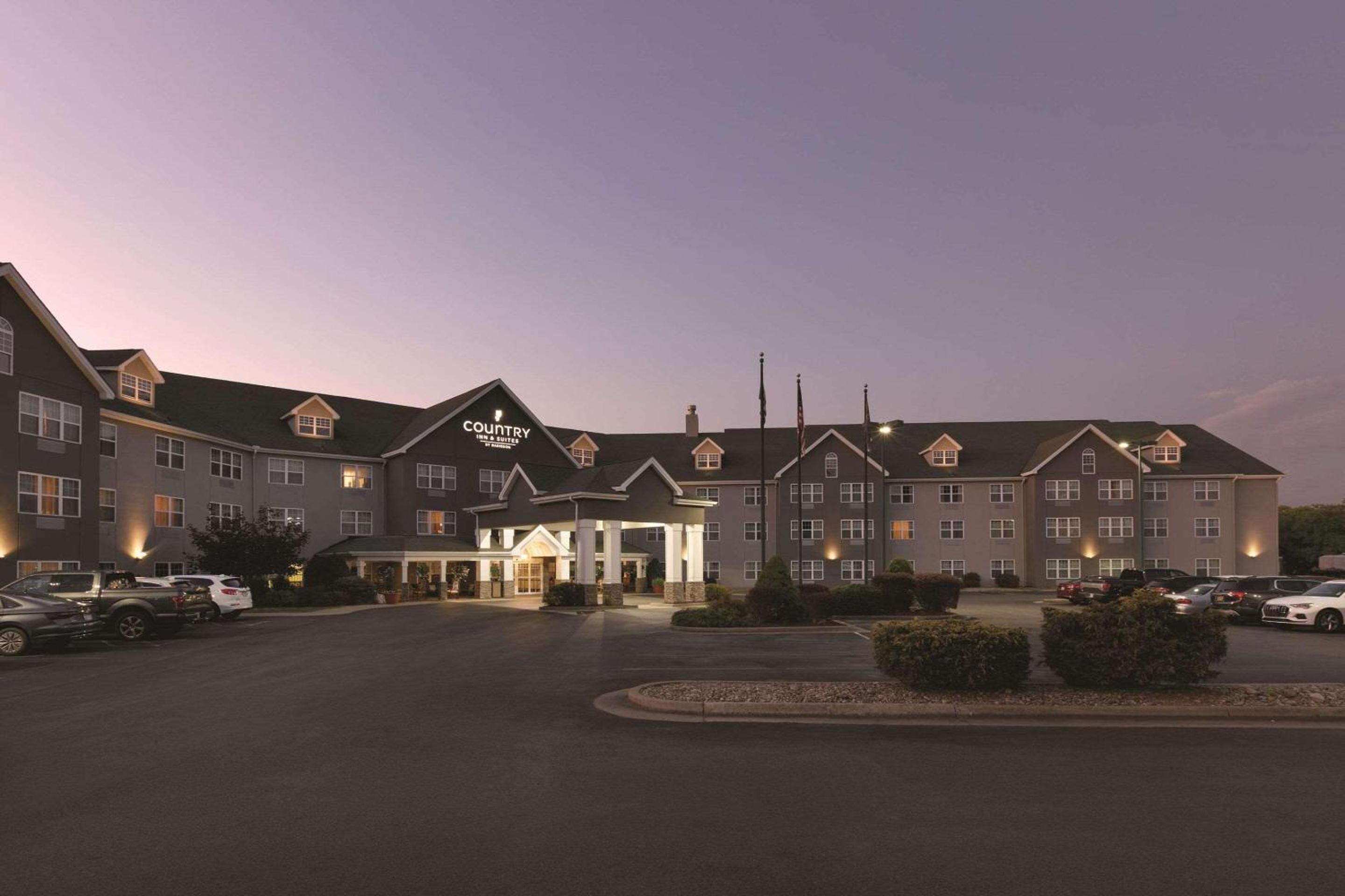Beckley Vacations - Country Inn  Suites by Radisson, Beckley, WV - Property Image 1