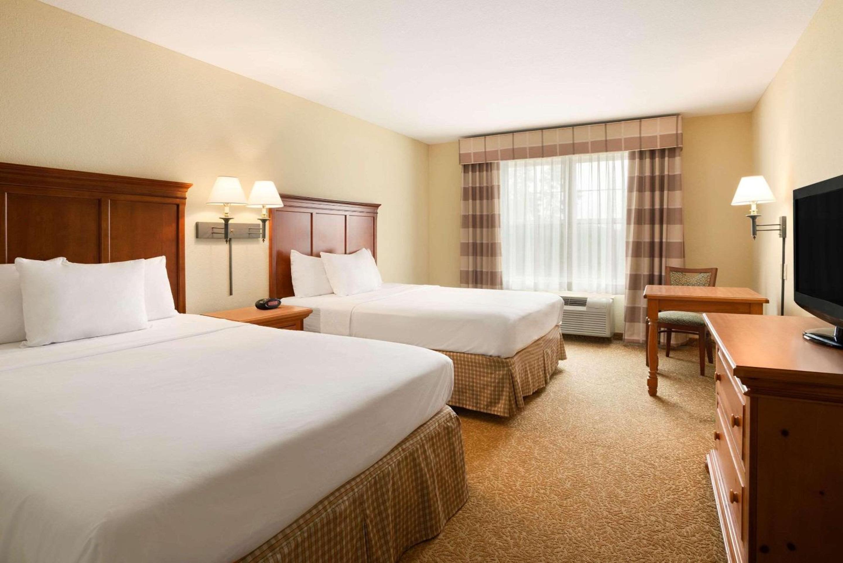 Beckley Vacations - Country Inn  Suites by Radisson, Beckley, WV - Property Image 3