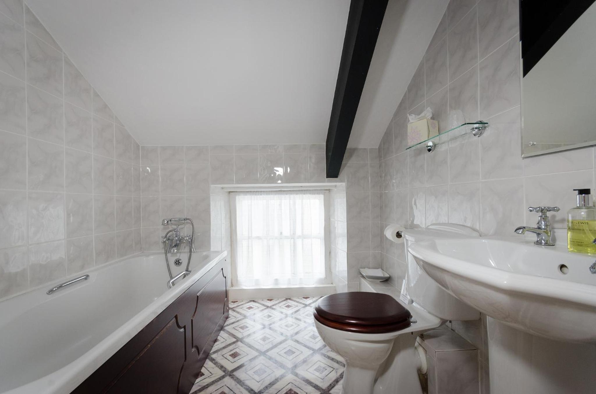 Lowbyer Manor Country House