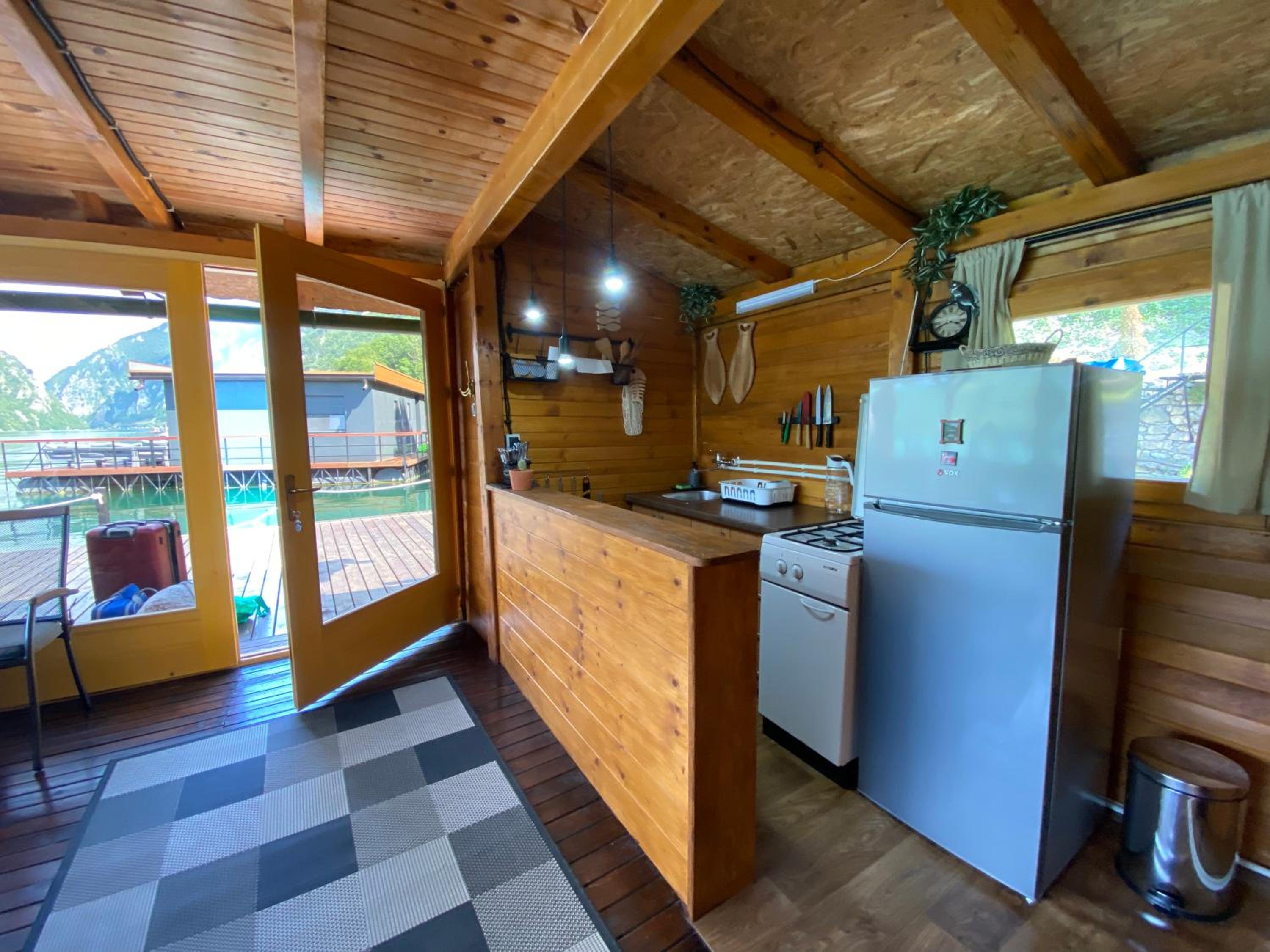 Viridian Three Boathouse Micah, PERUCAC LAKE view 5